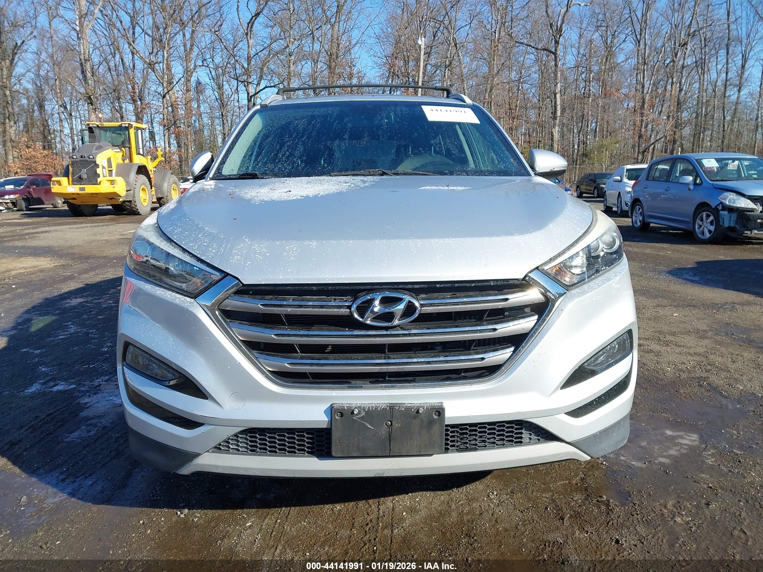HYUNDAI TUCSON image 6