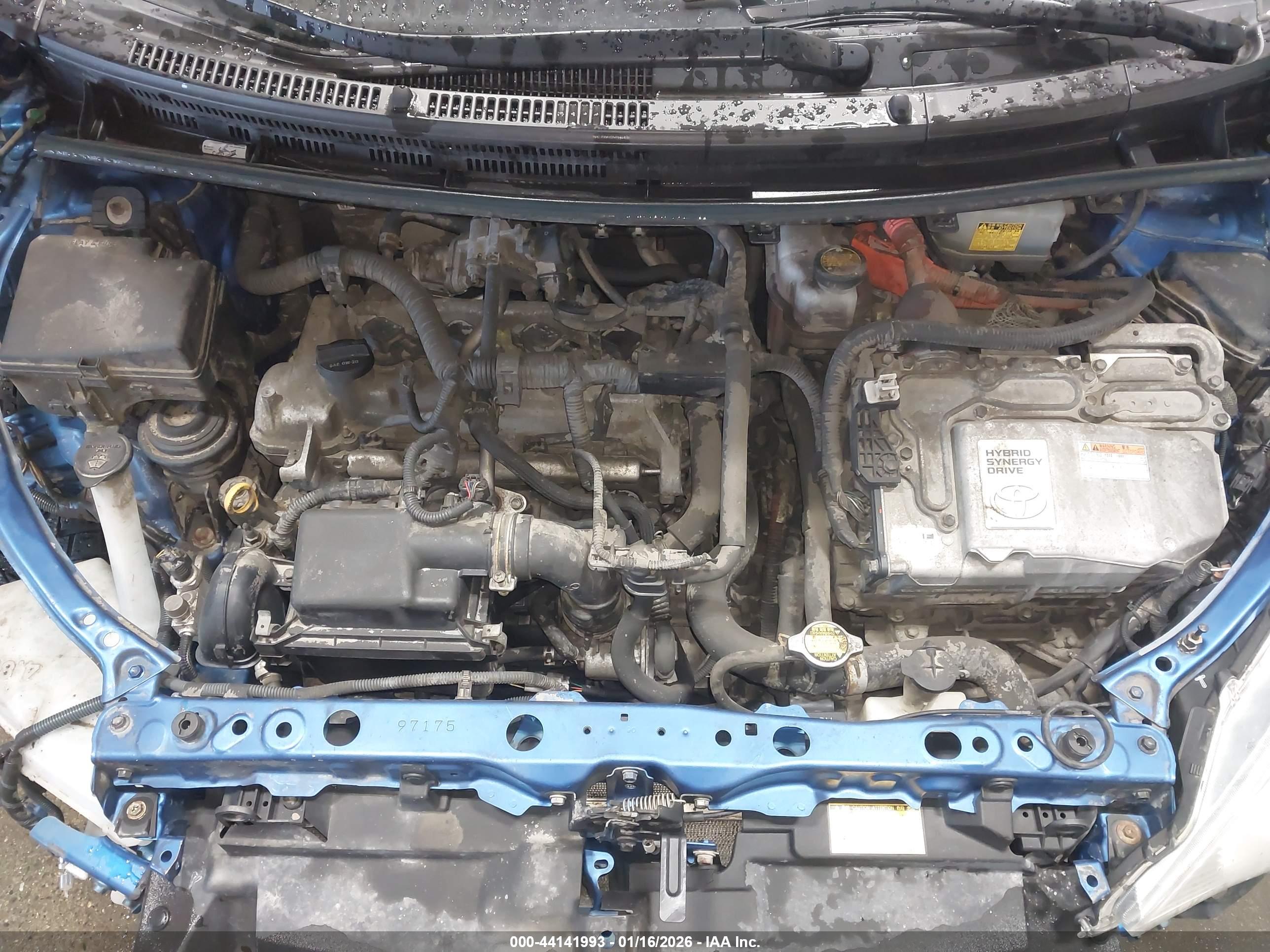 TOYOTA PRIUS image 10