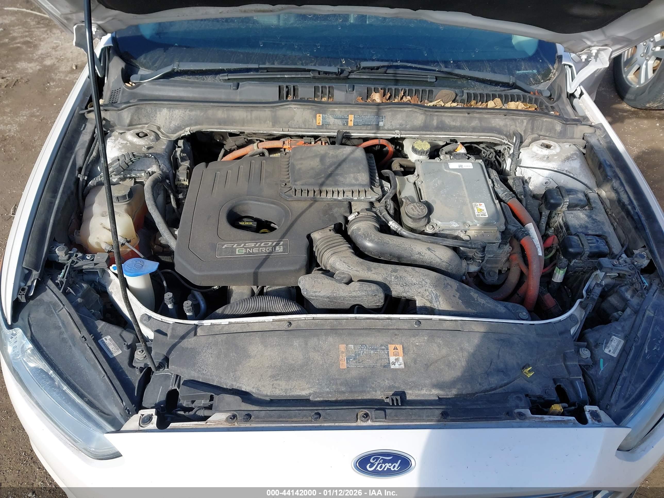 FORD FUSION image 10