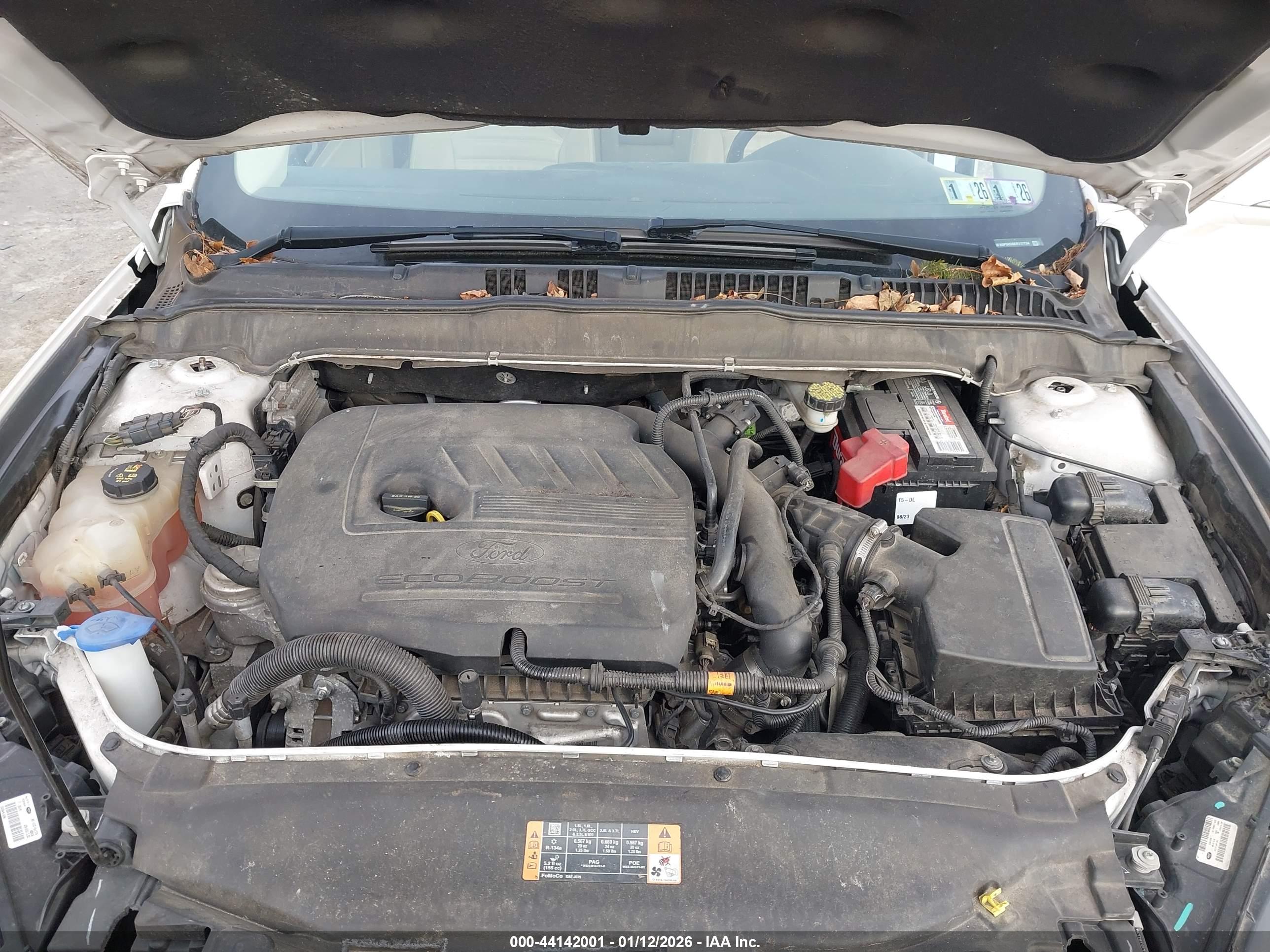 FORD FUSION image 10