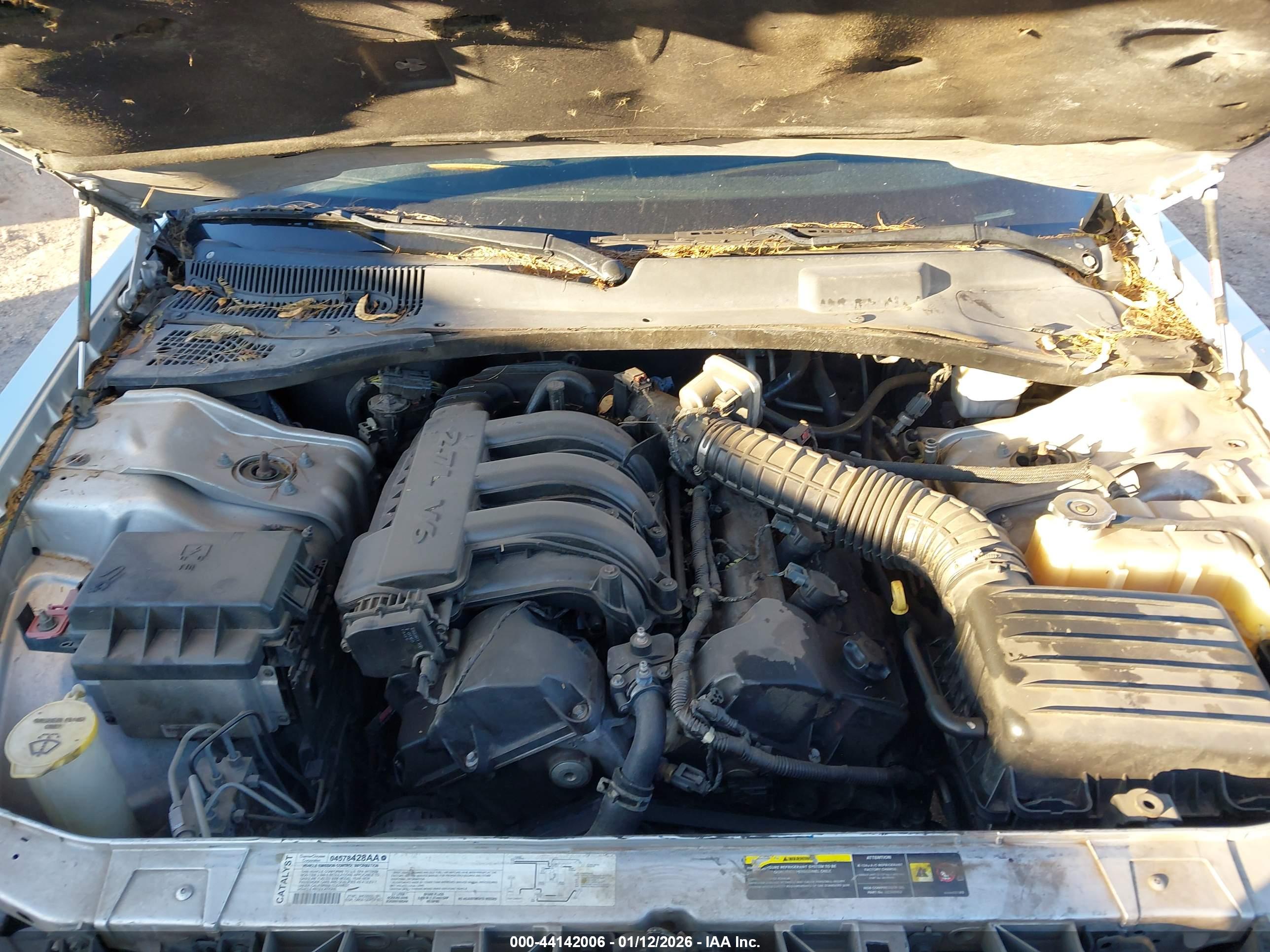 CHRYSLER 300 image 10