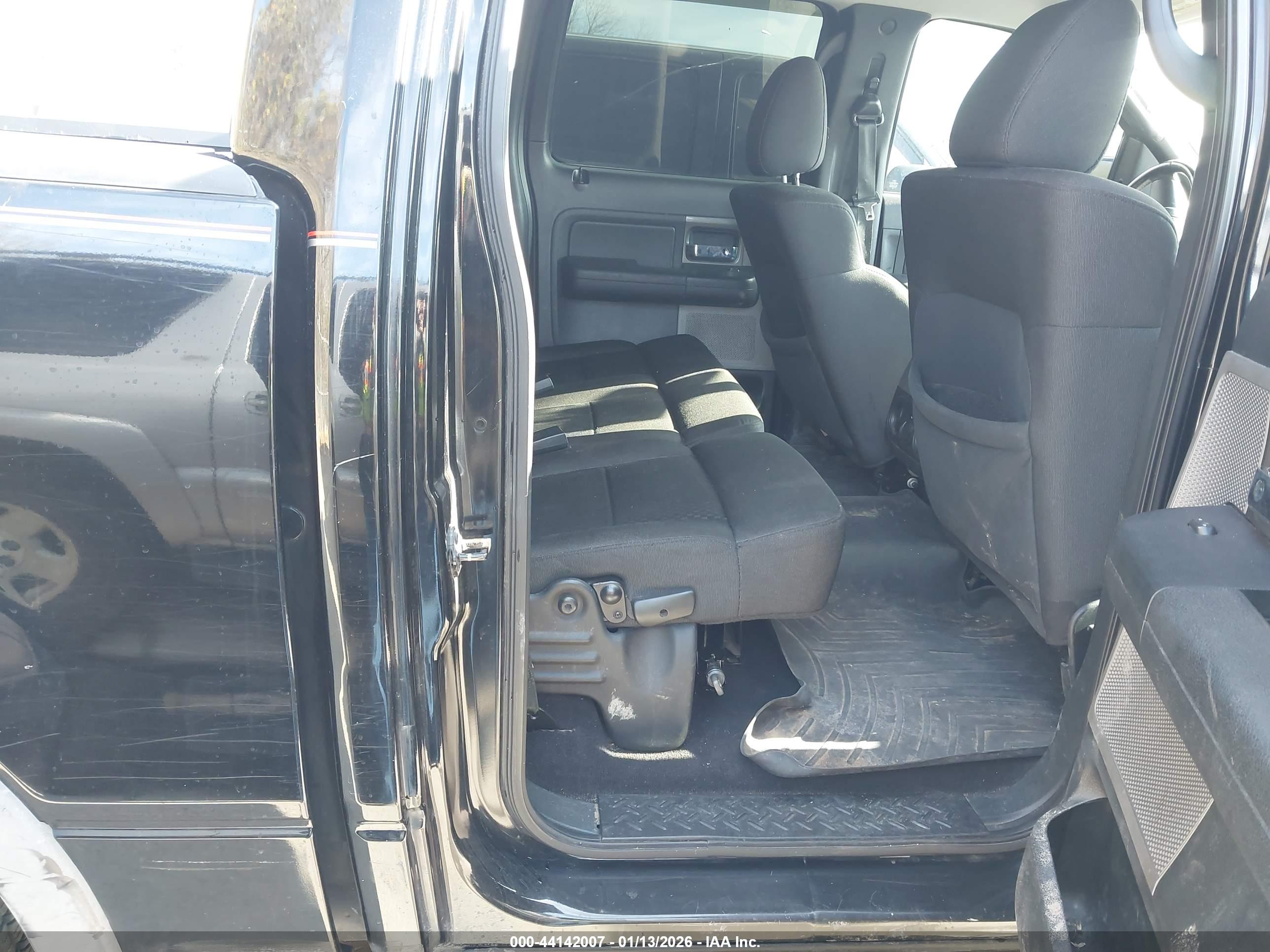 FORD F-150 image 8