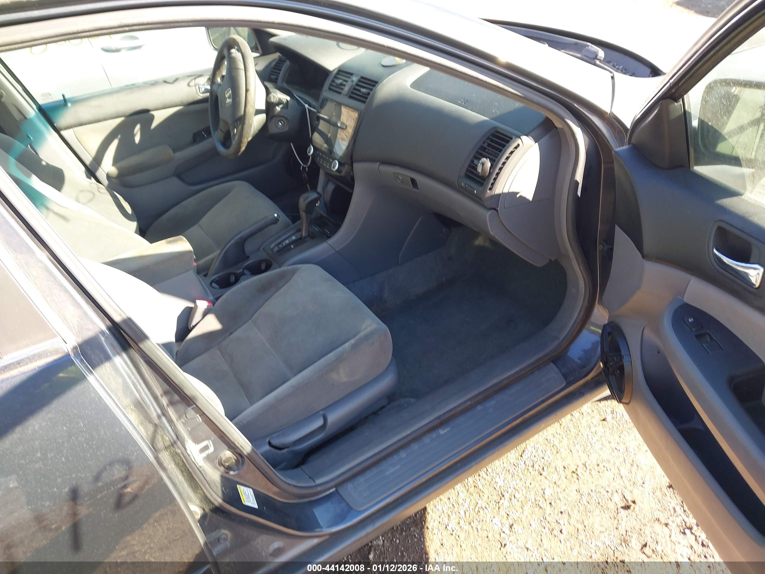 HONDA ACCORD image 5