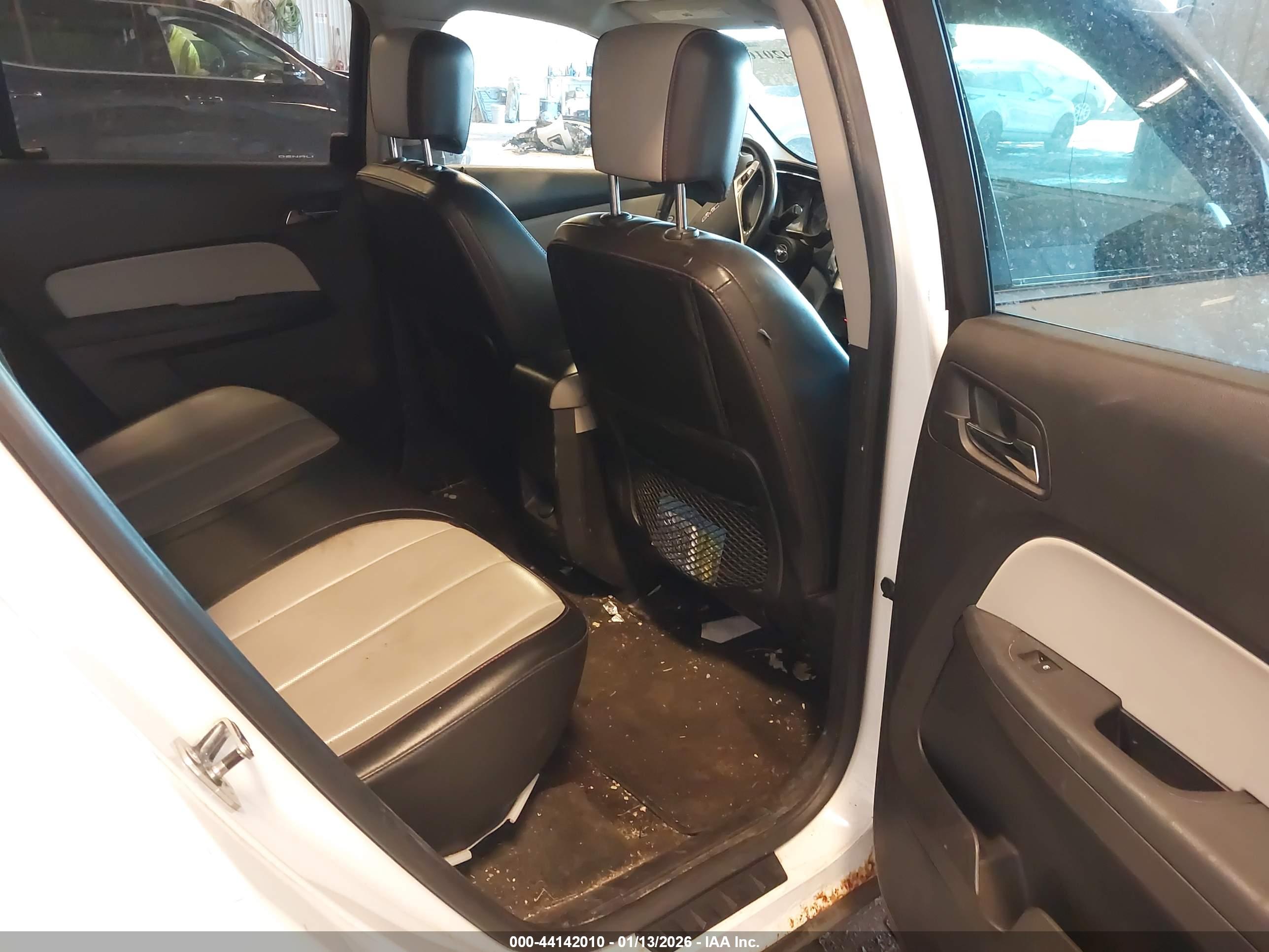 GMC TERRAIN image 8