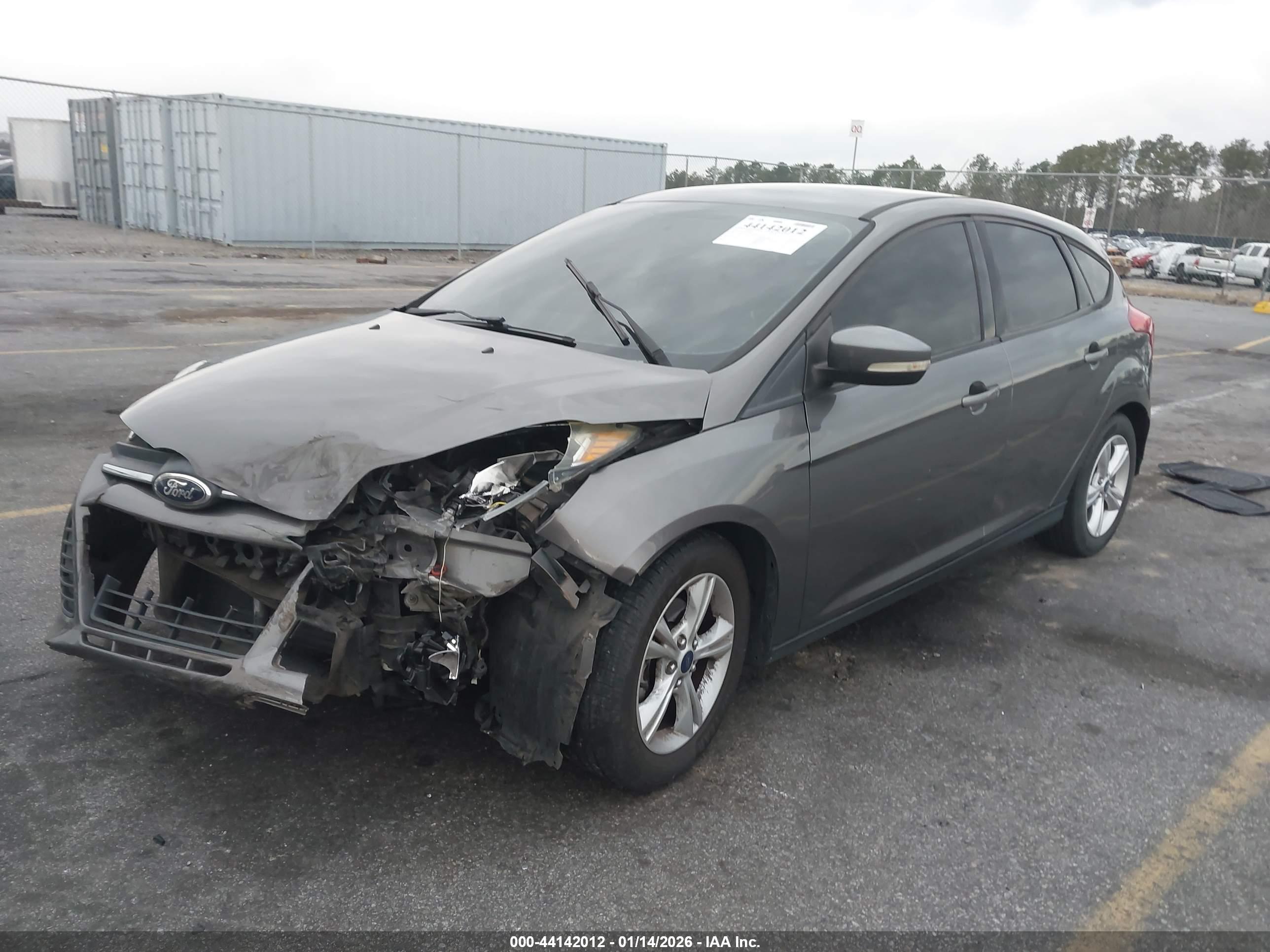 FORD FOCUS image 2