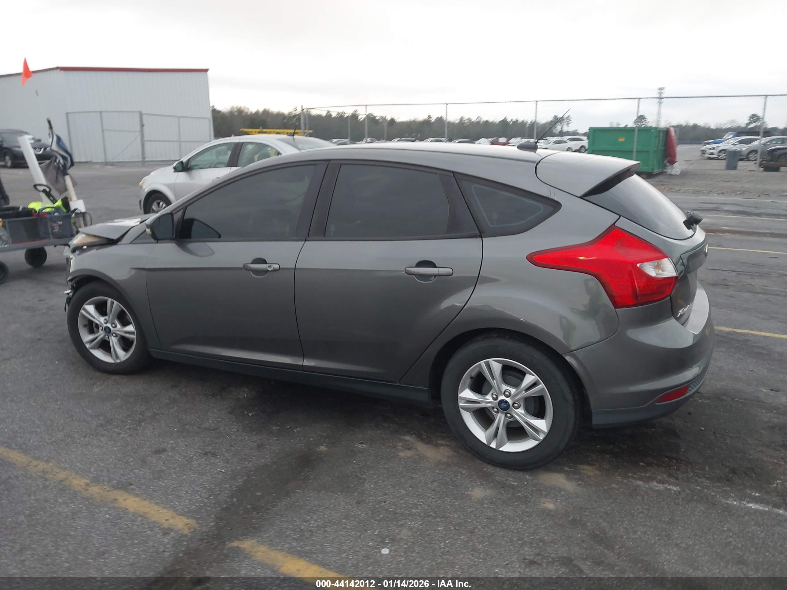 FORD FOCUS image 3