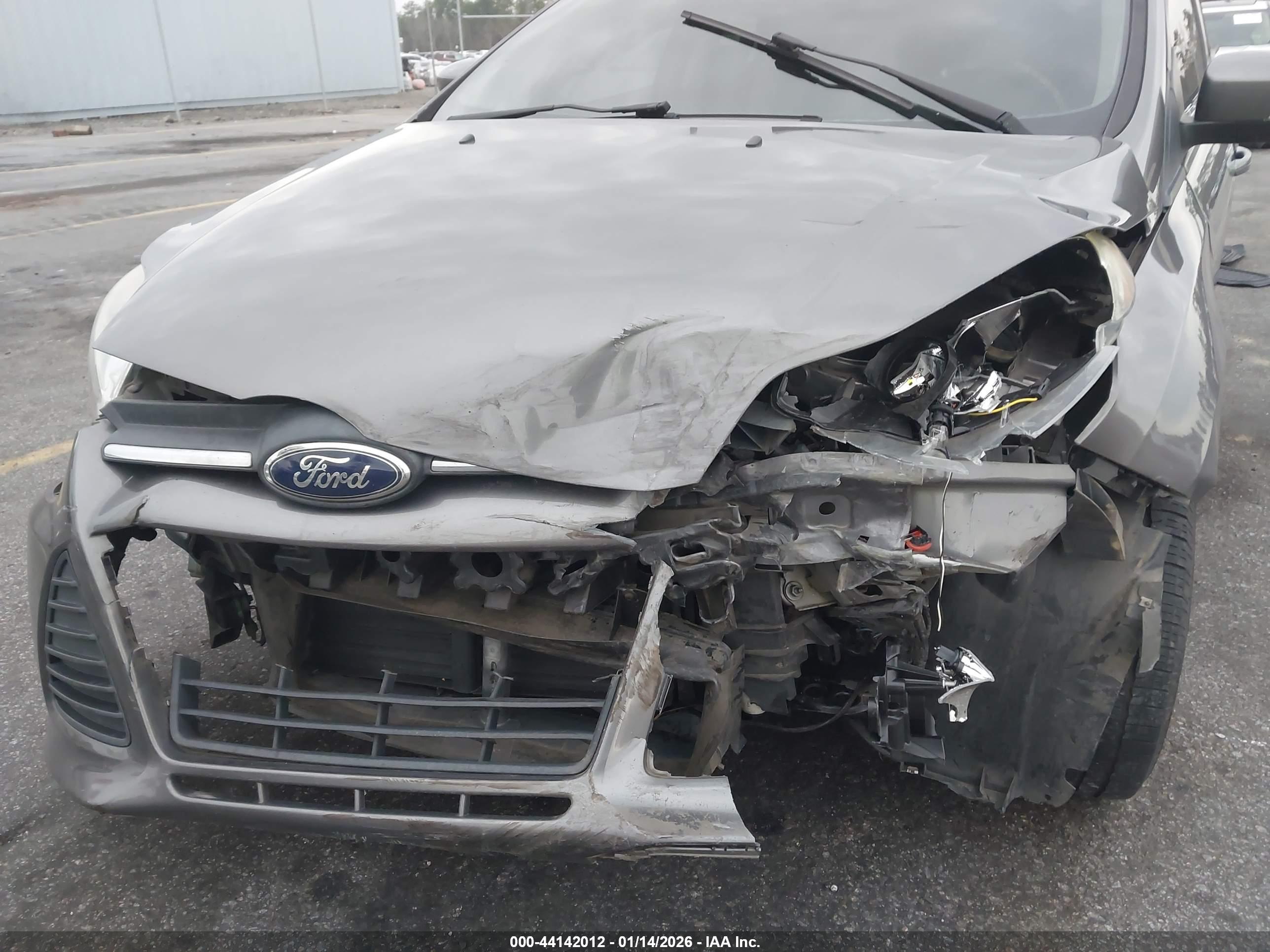 FORD FOCUS image 6