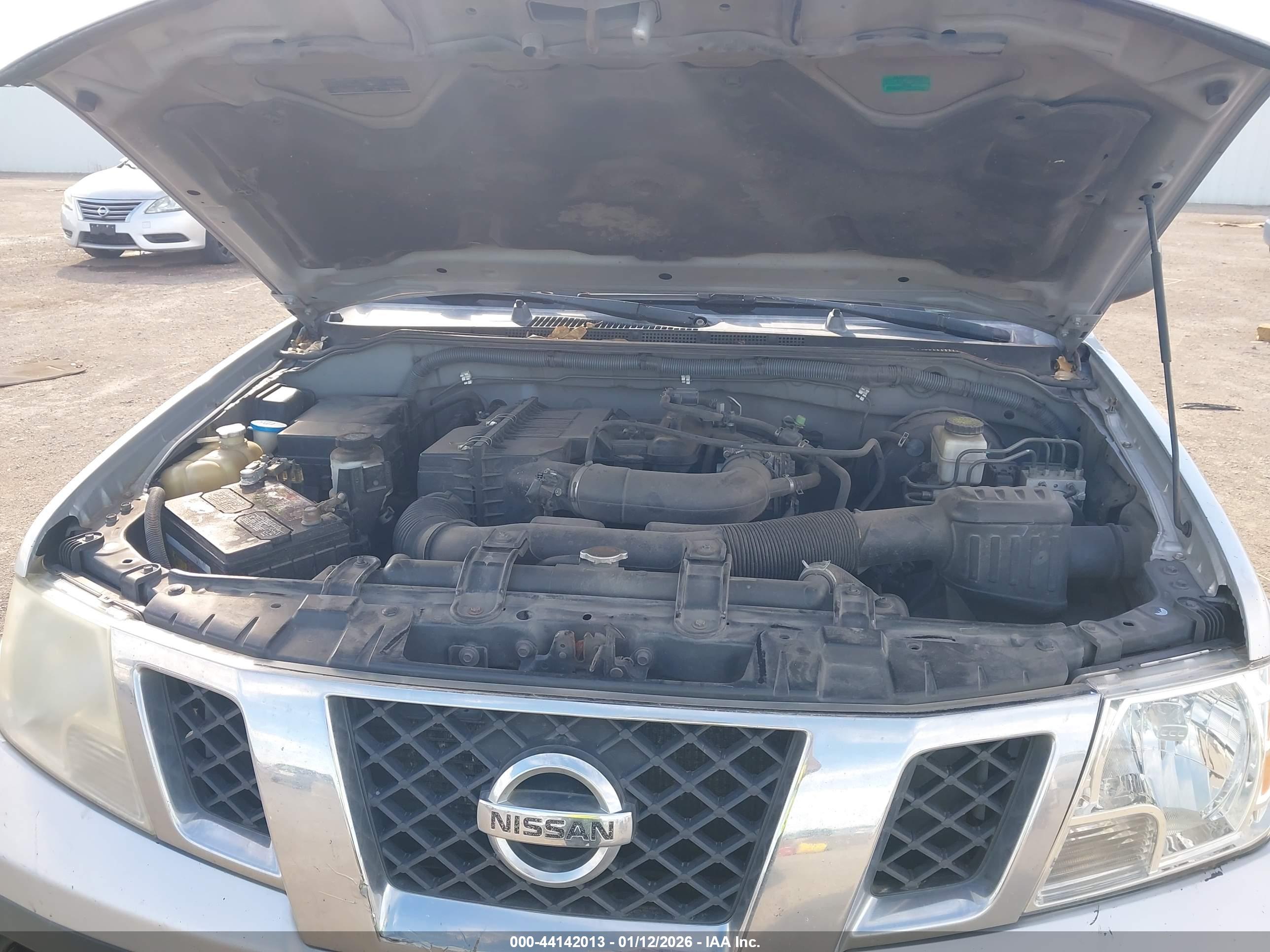 NISSAN FRONTIER image 10