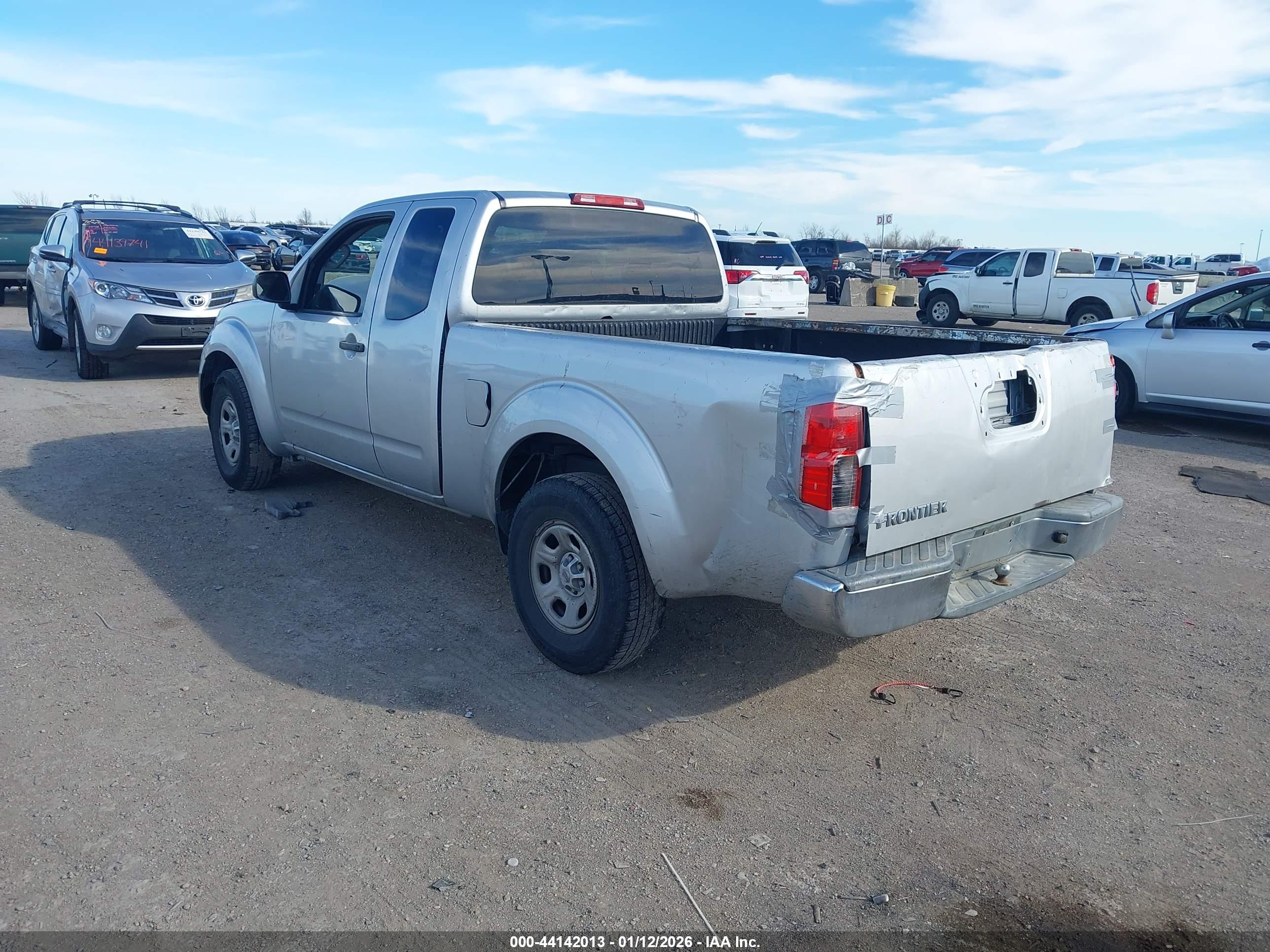 NISSAN FRONTIER image 3