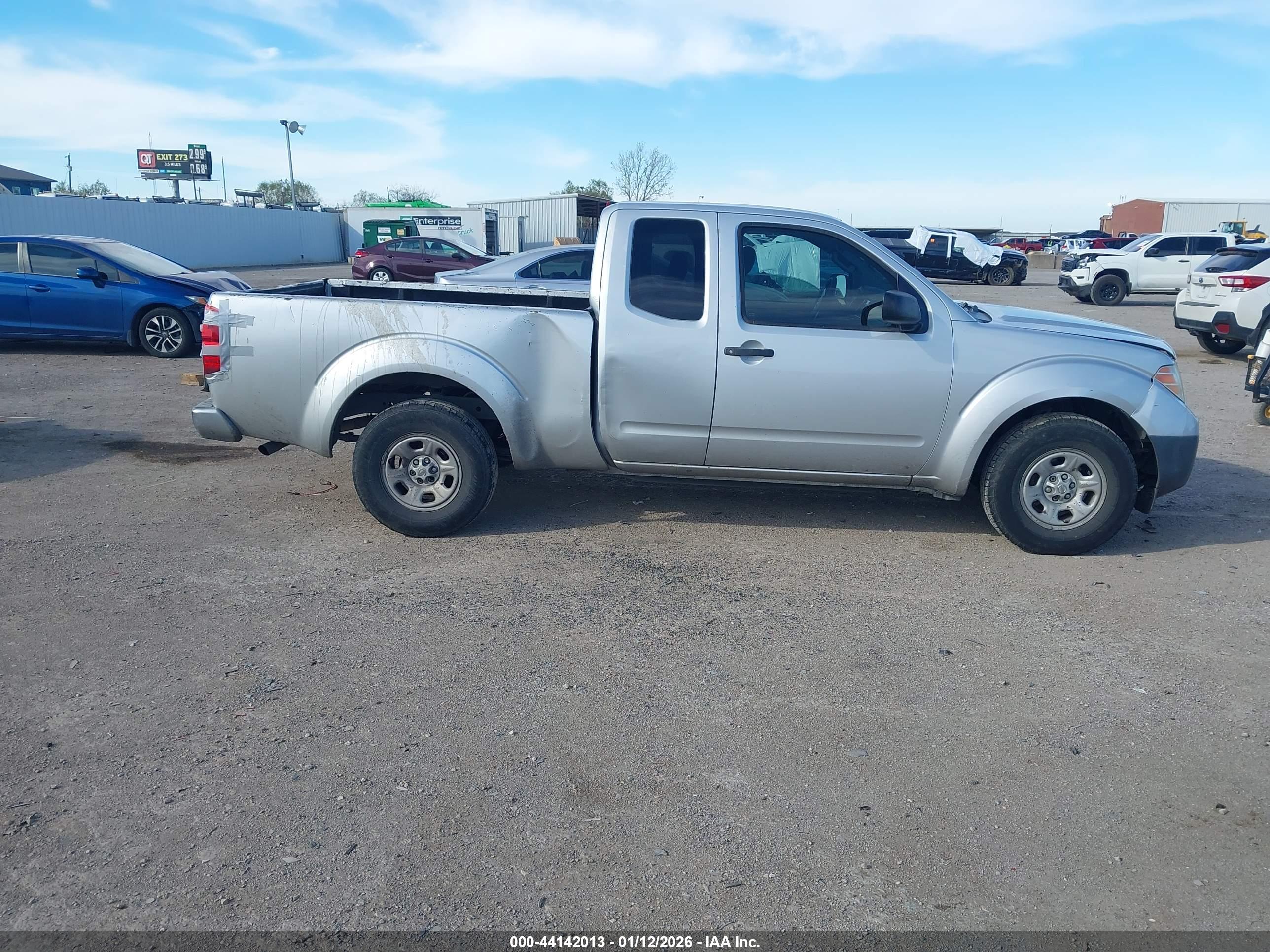 NISSAN FRONTIER image 6
