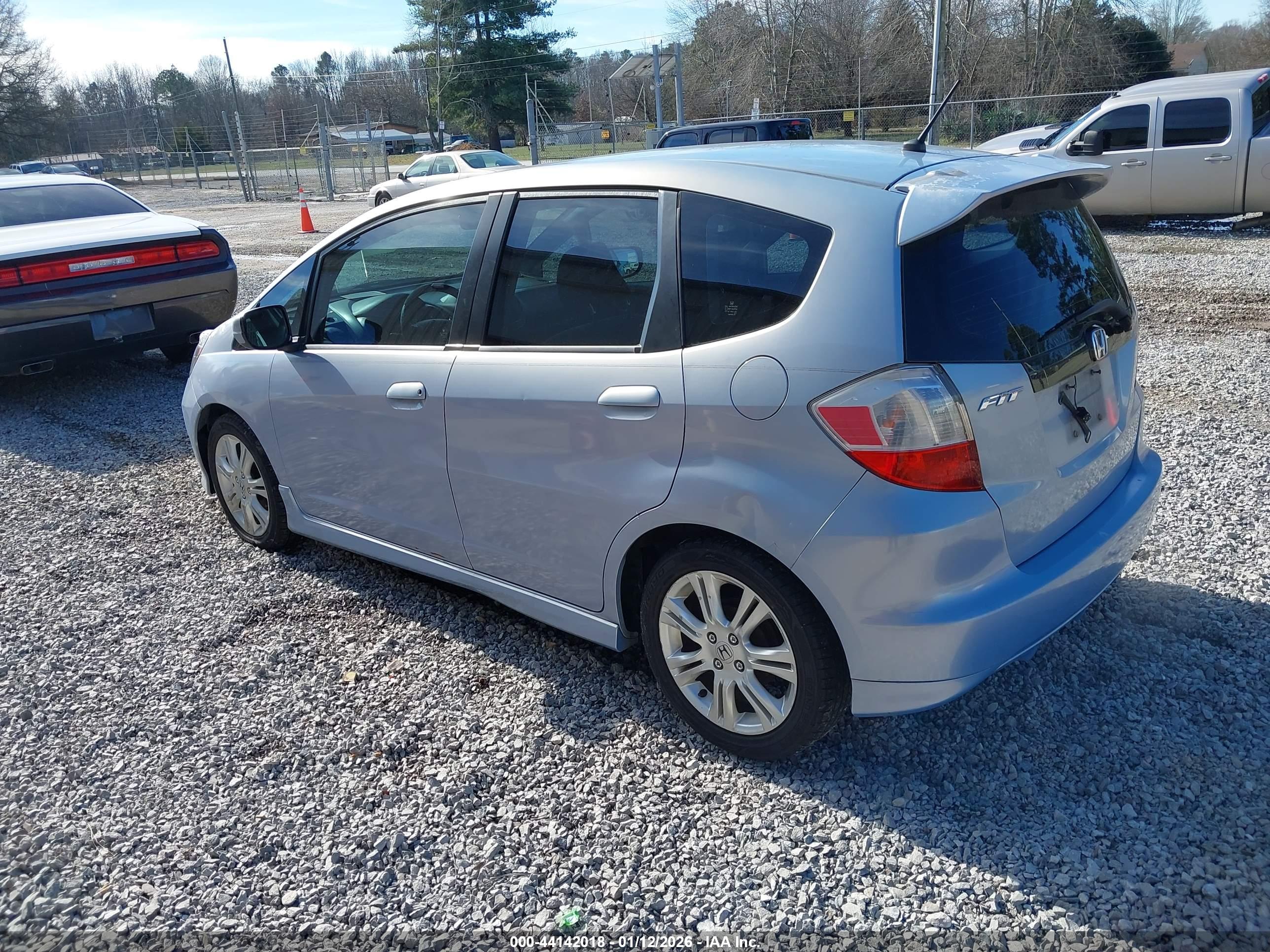 HONDA FIT image 3
