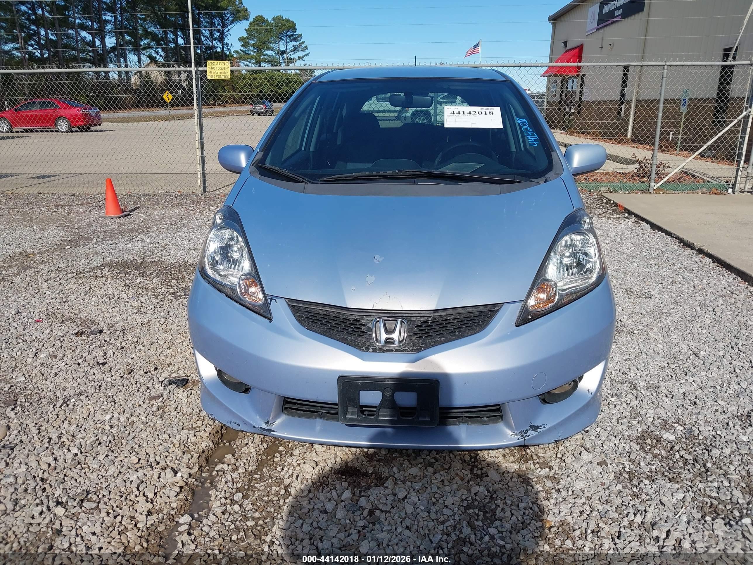 HONDA FIT image 6