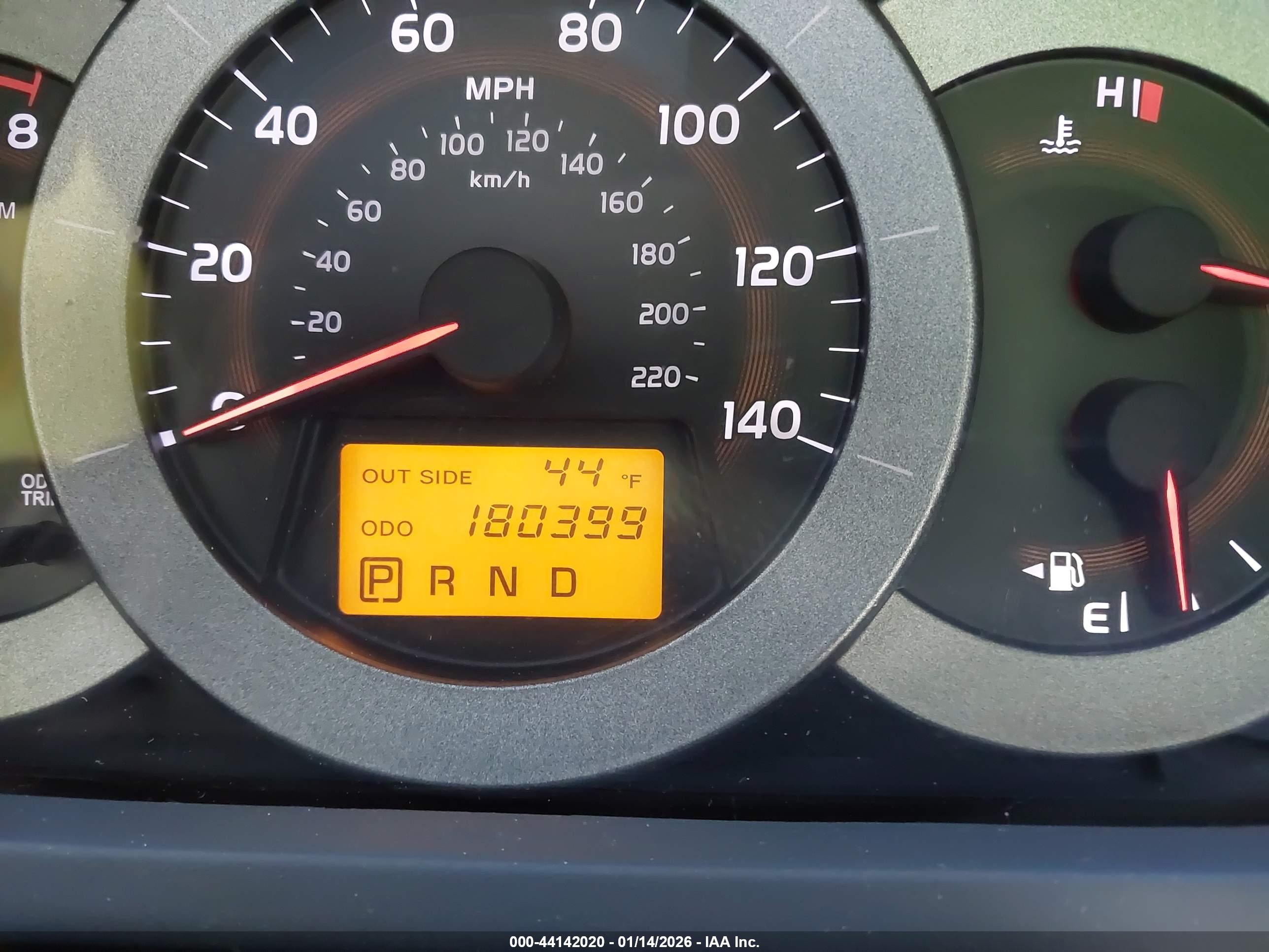 TOYOTA RAV4 image 7