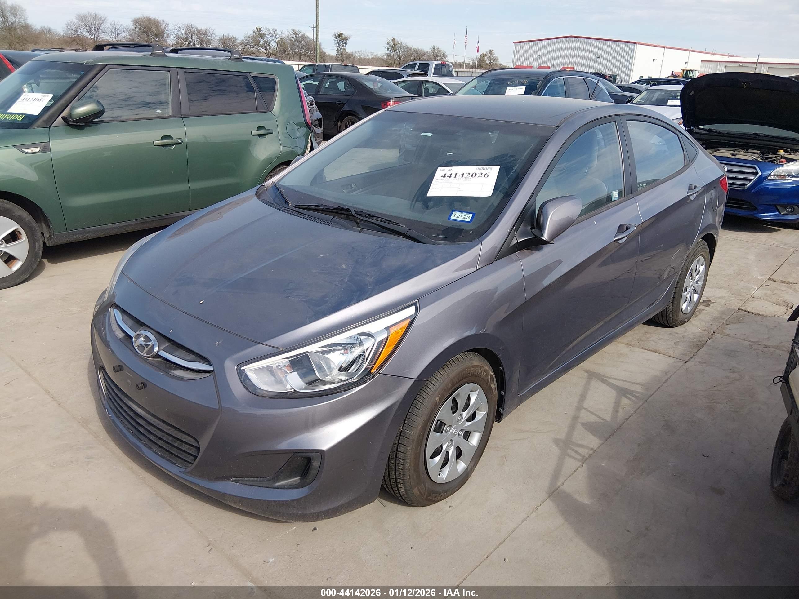 HYUNDAI ACCENT image 2