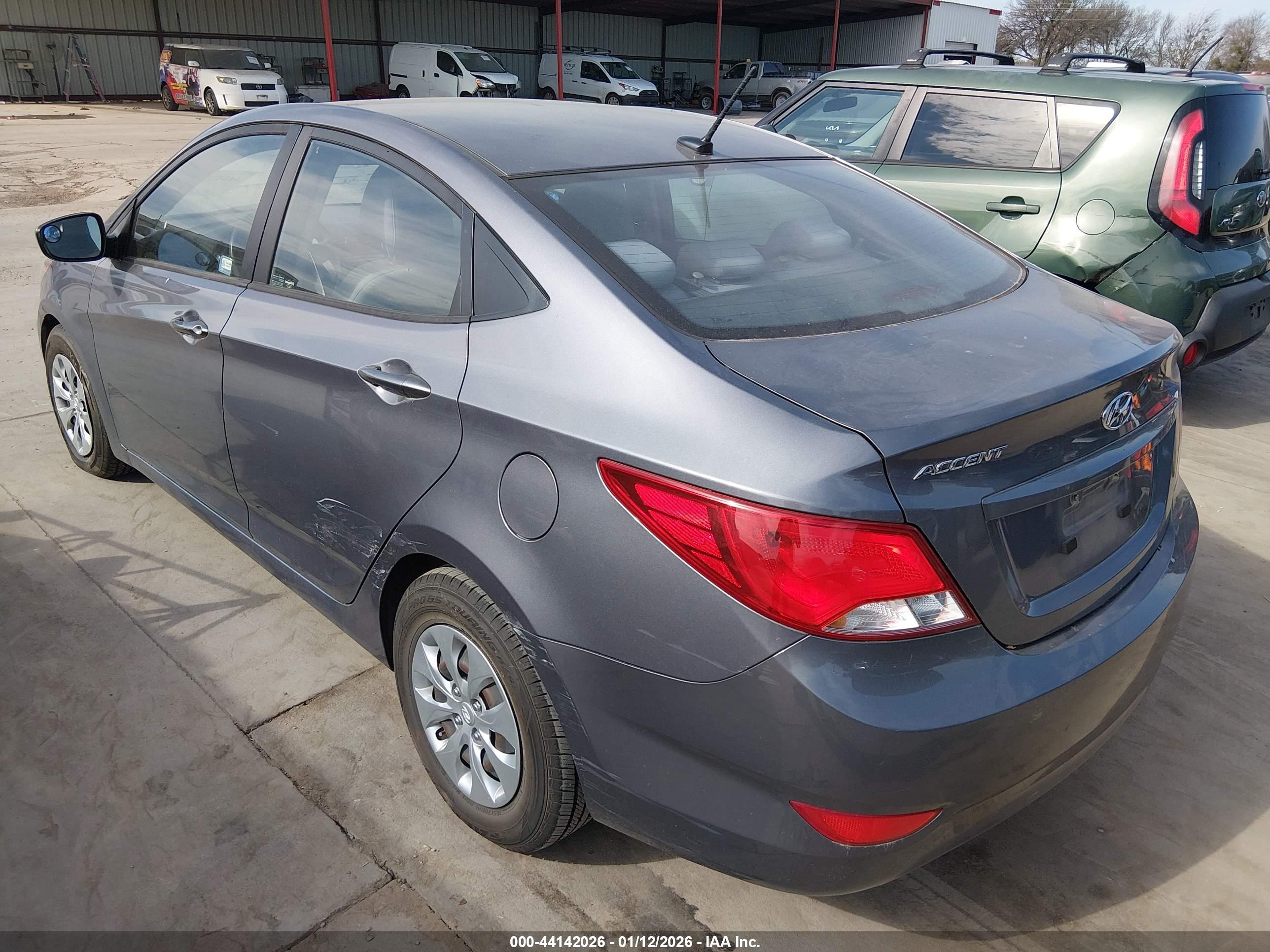 HYUNDAI ACCENT image 3