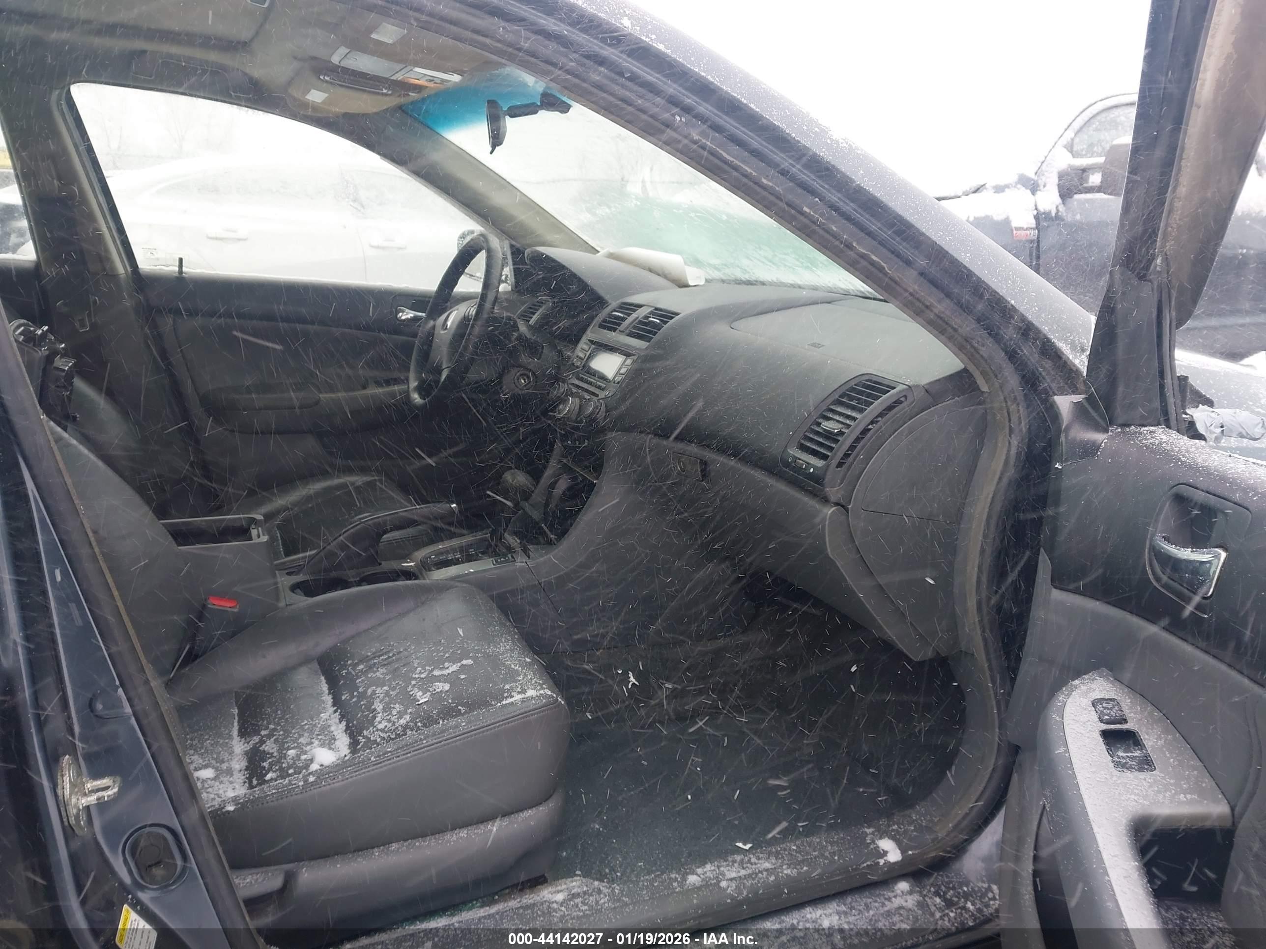 HONDA ACCORD image 5