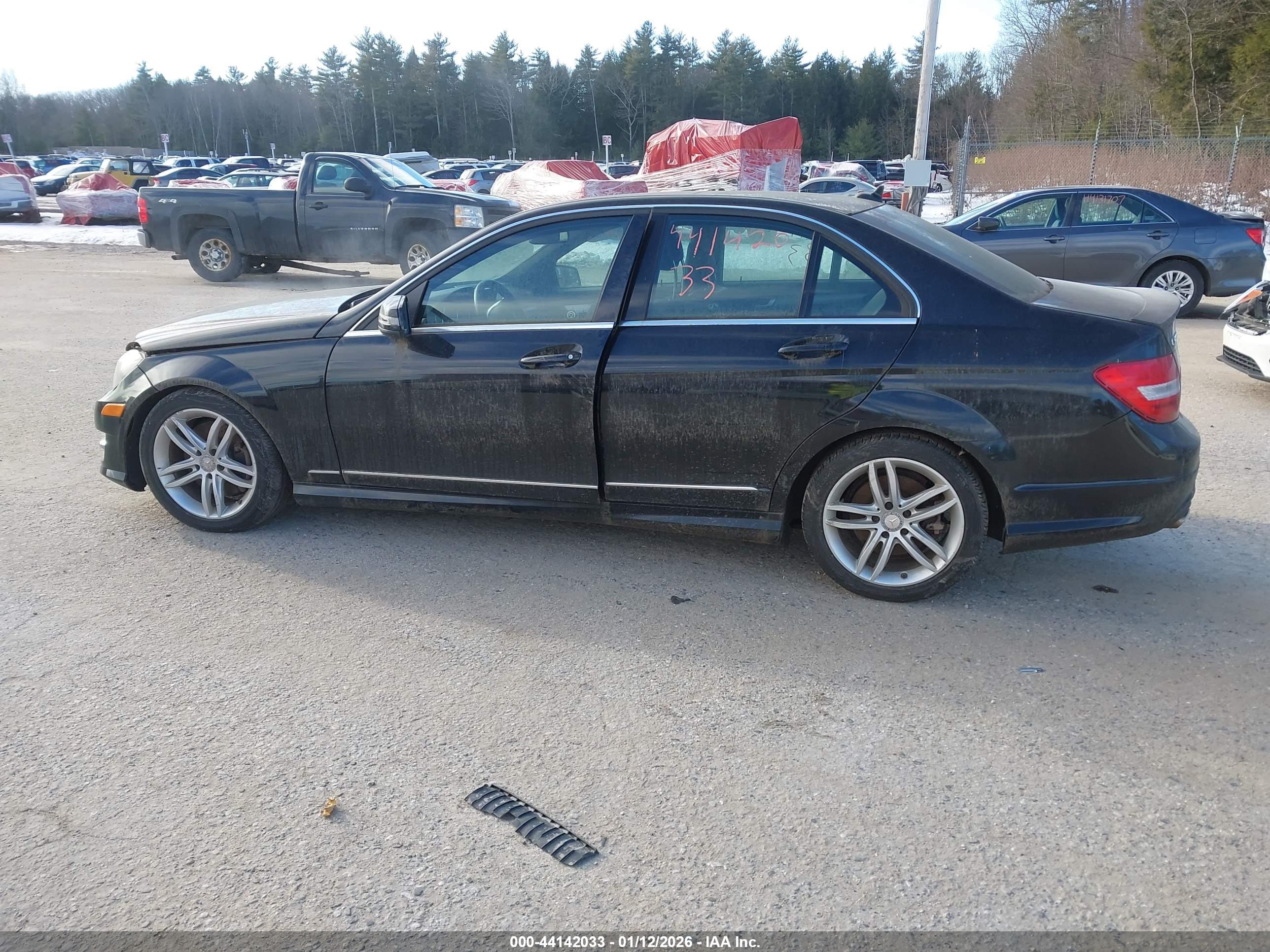 MERCEDES-BENZ C image 2