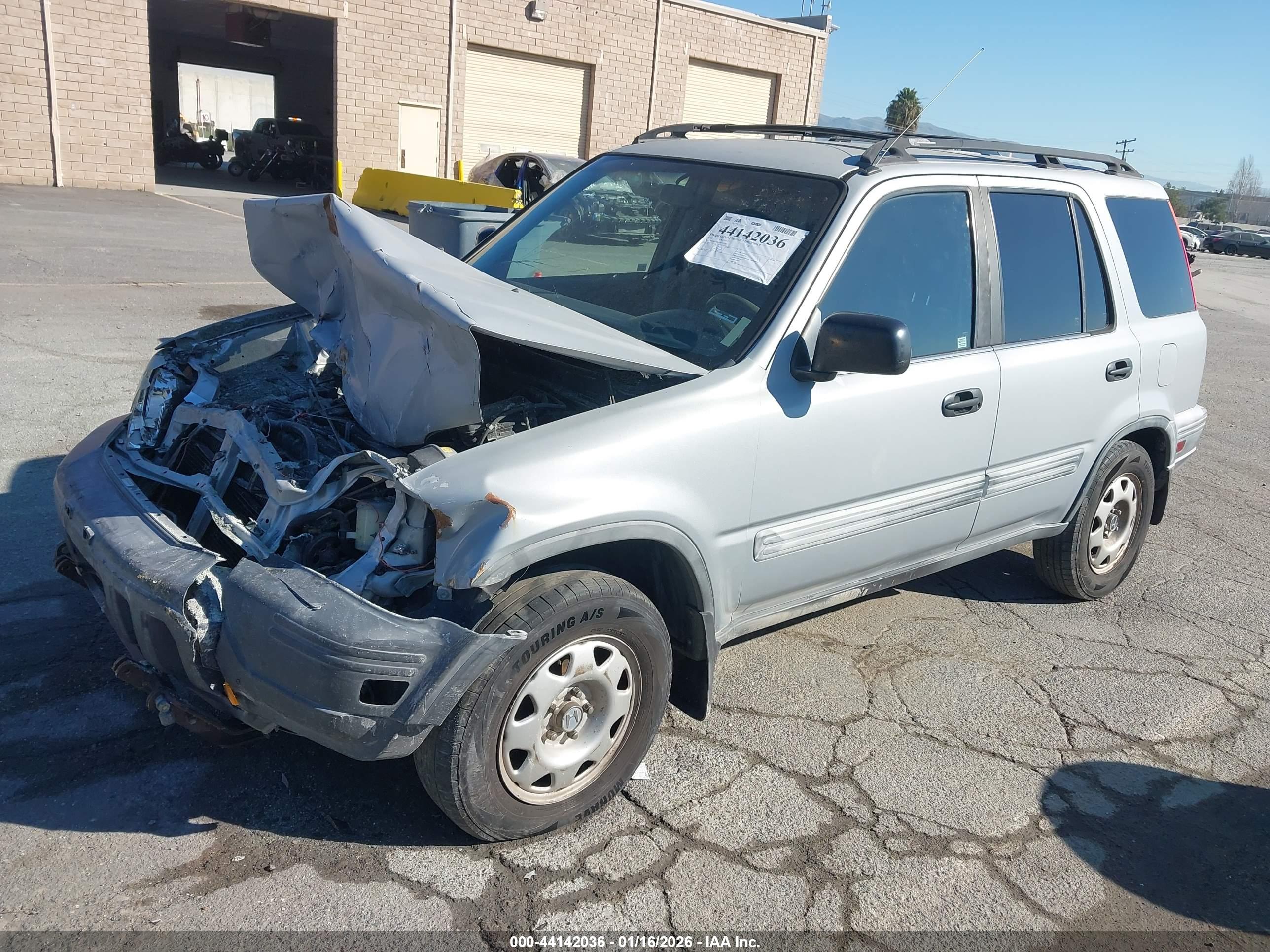 HONDA CR-V image 2