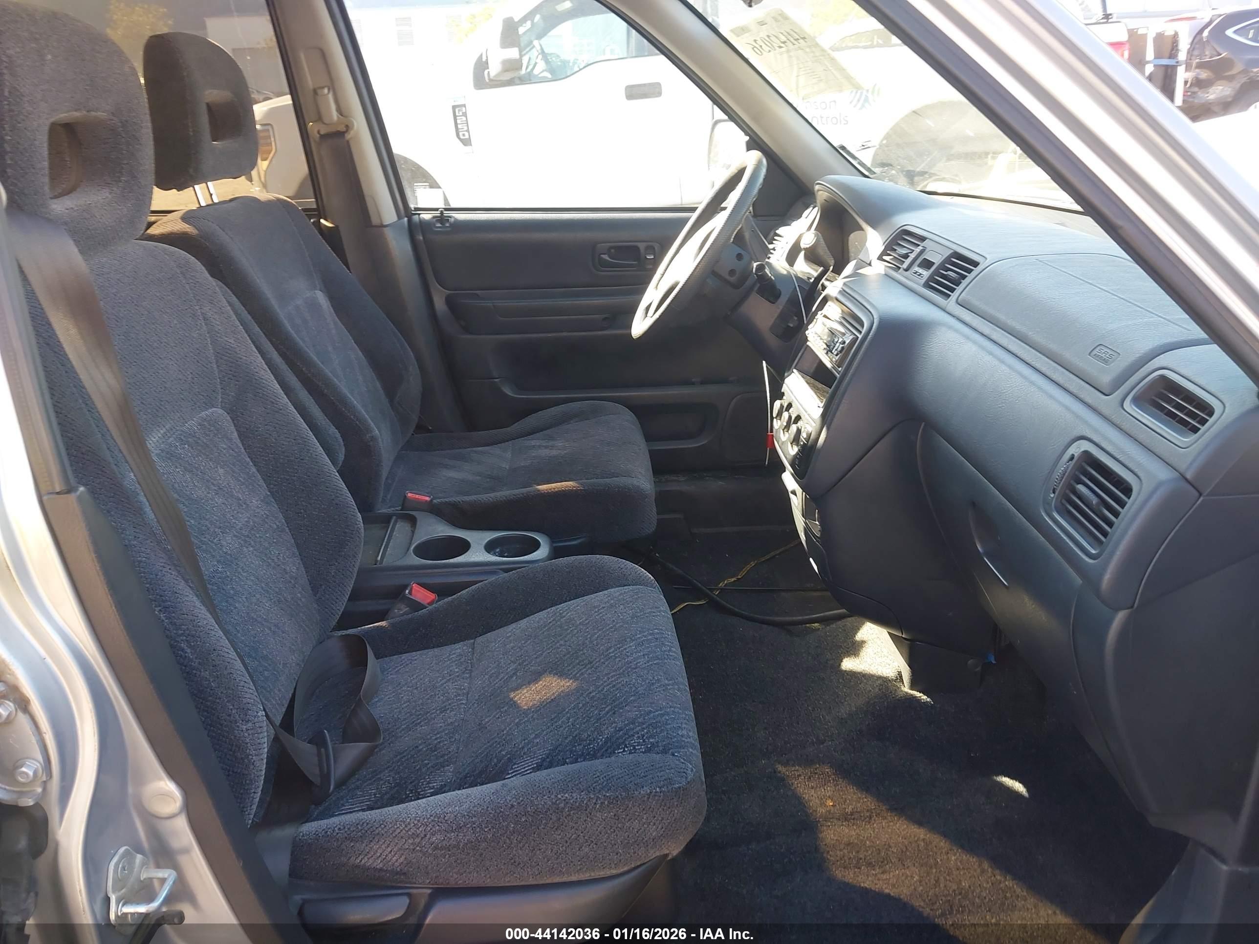 HONDA CR-V image 5