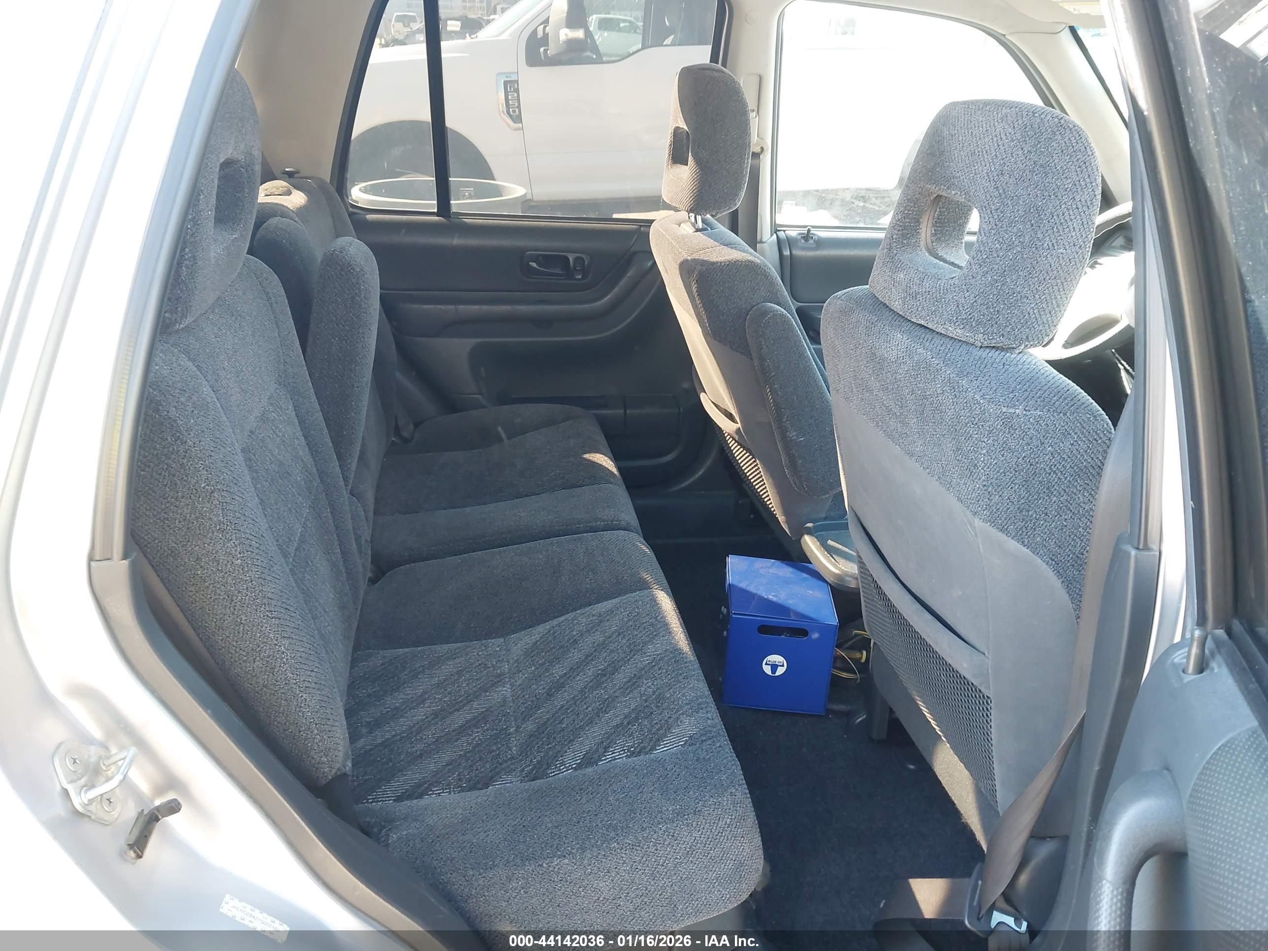 HONDA CR-V image 8