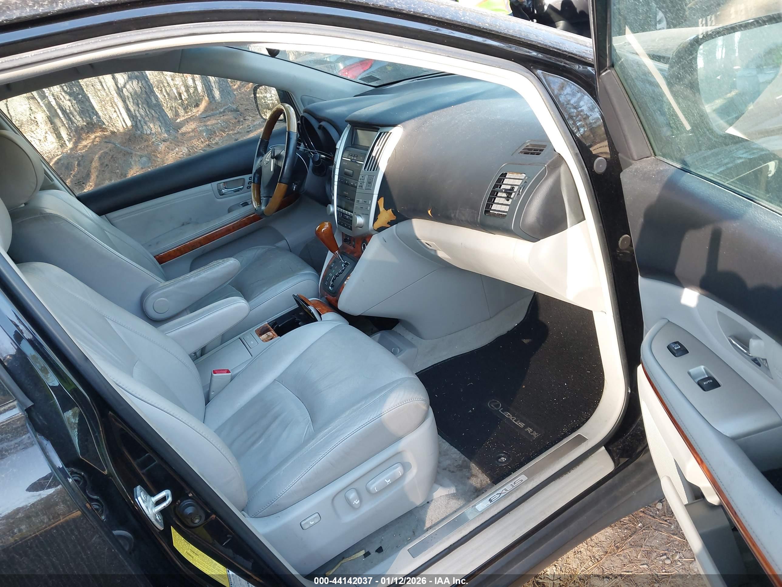 LEXUS RX image 5