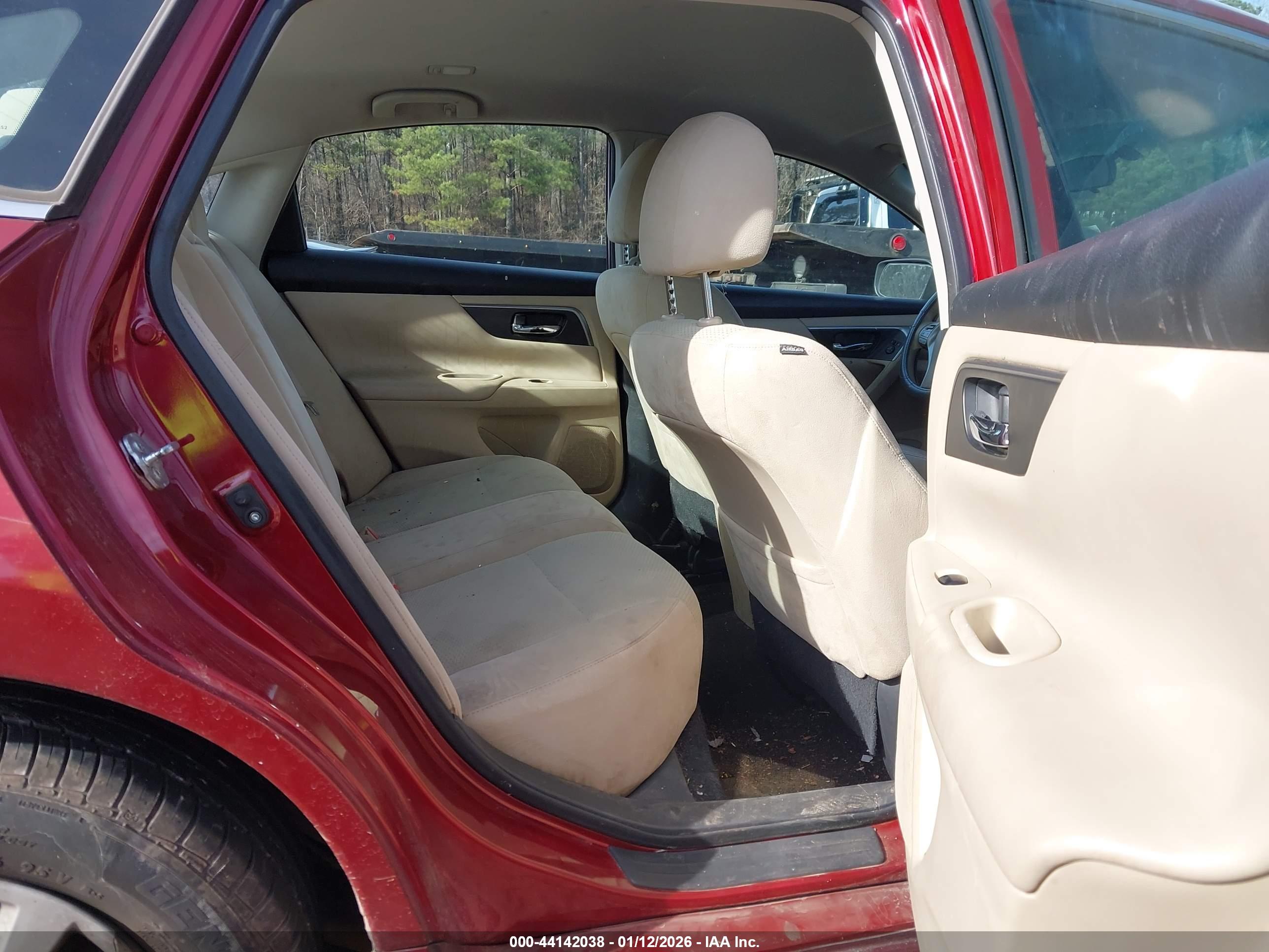 NISSAN ALTIMA image 8