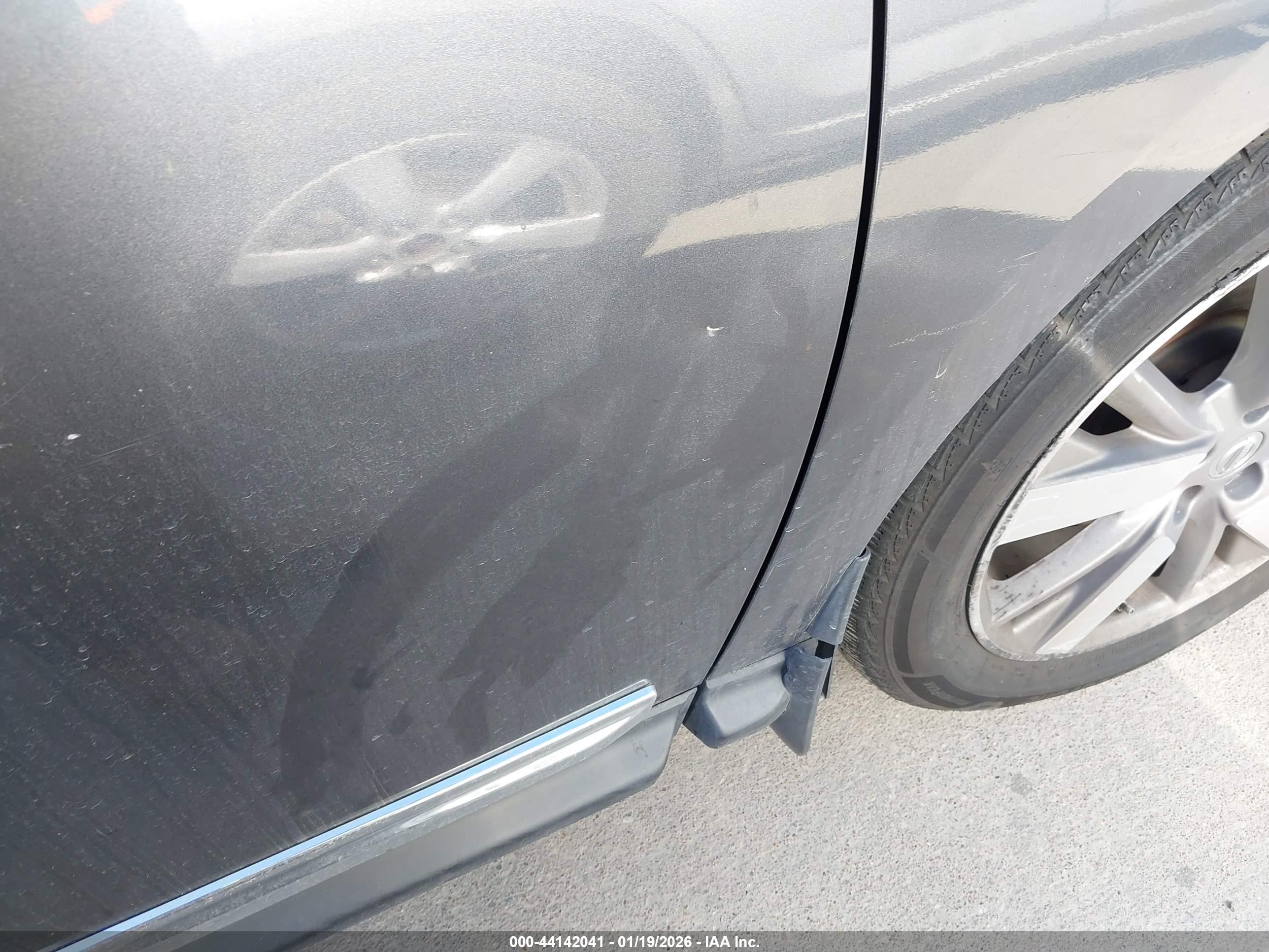 NISSAN PATHFINDER image 6