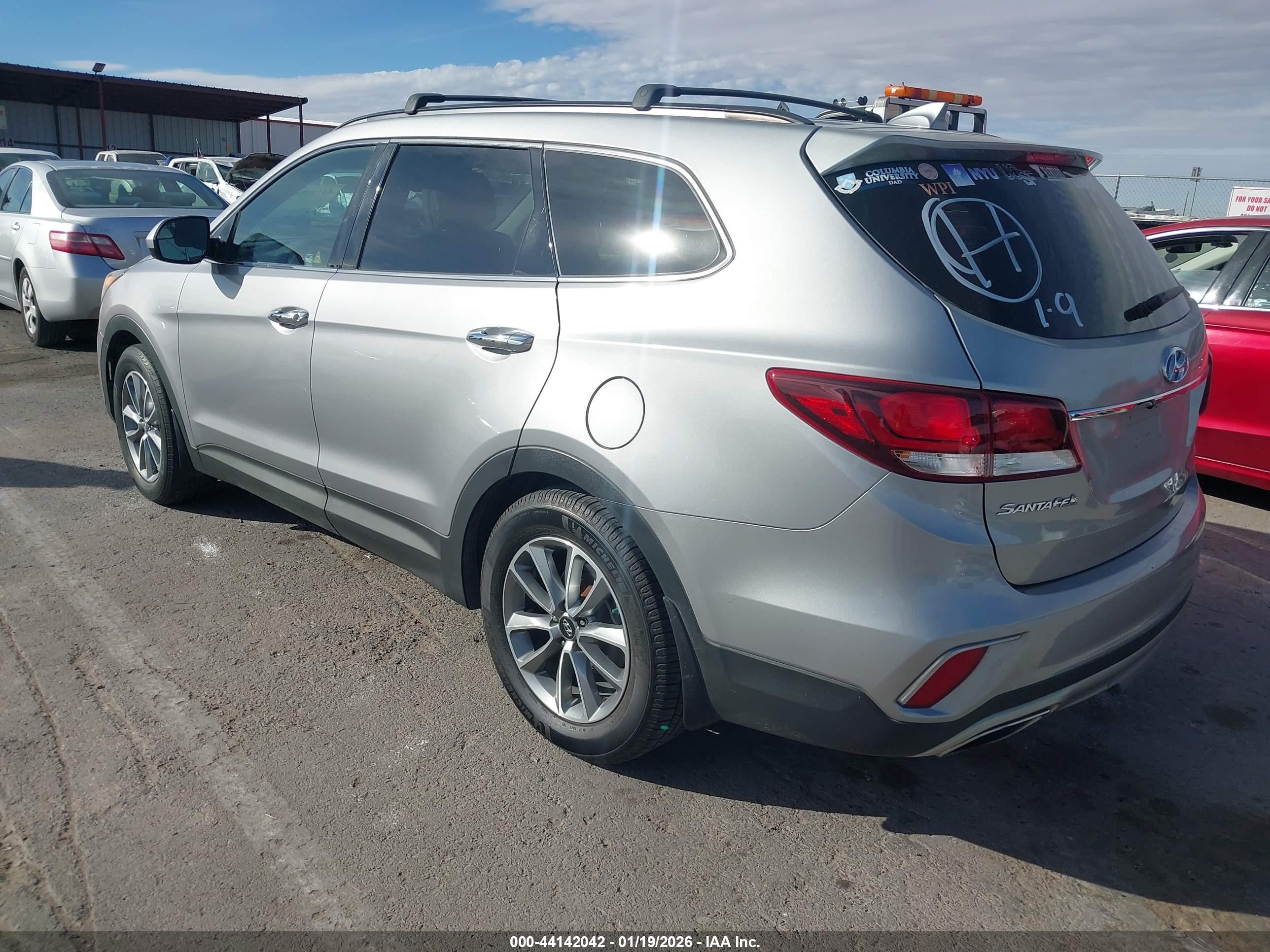 HYUNDAI SANTA image 3