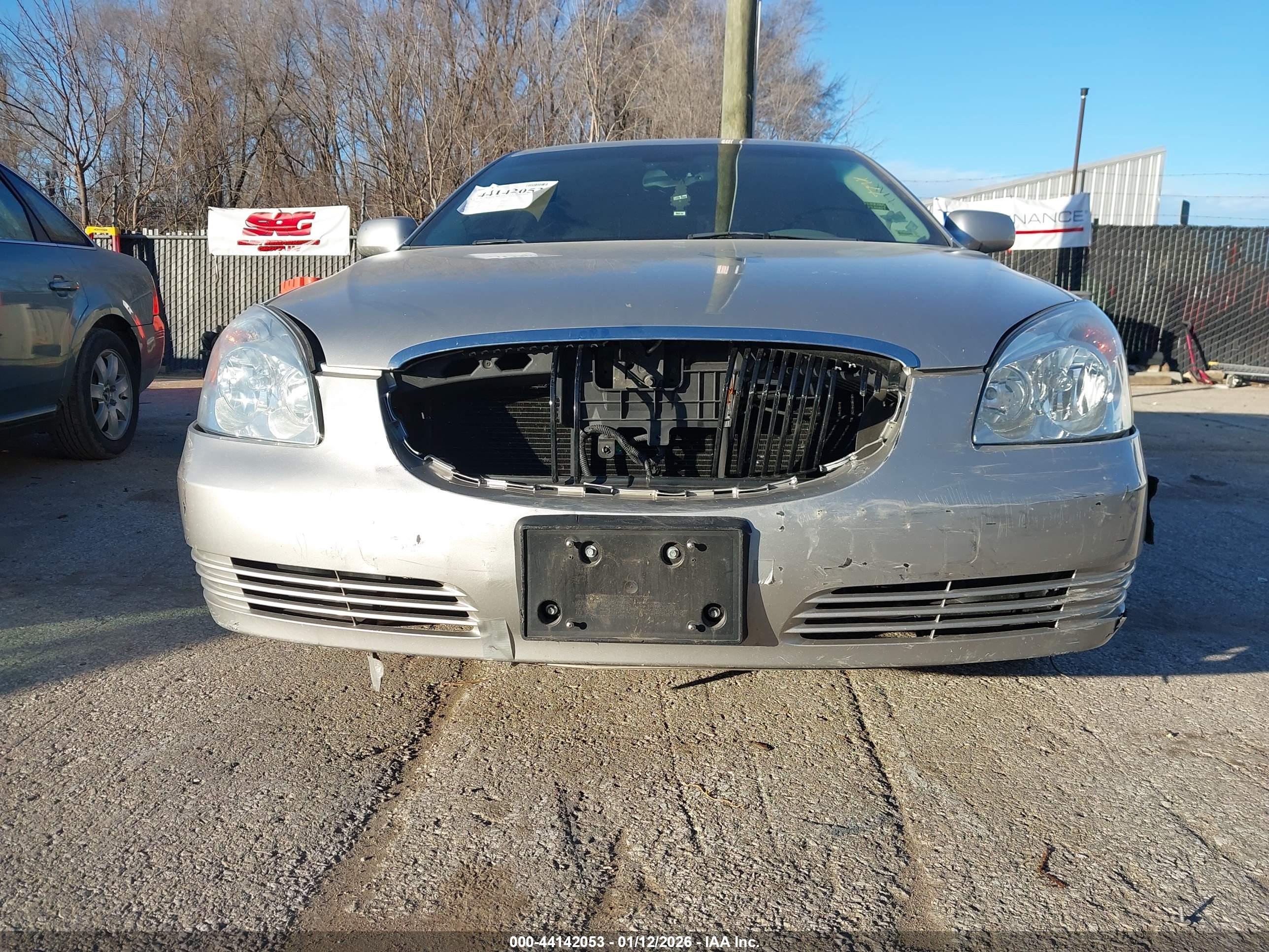 BUICK LUCERNE image 6
