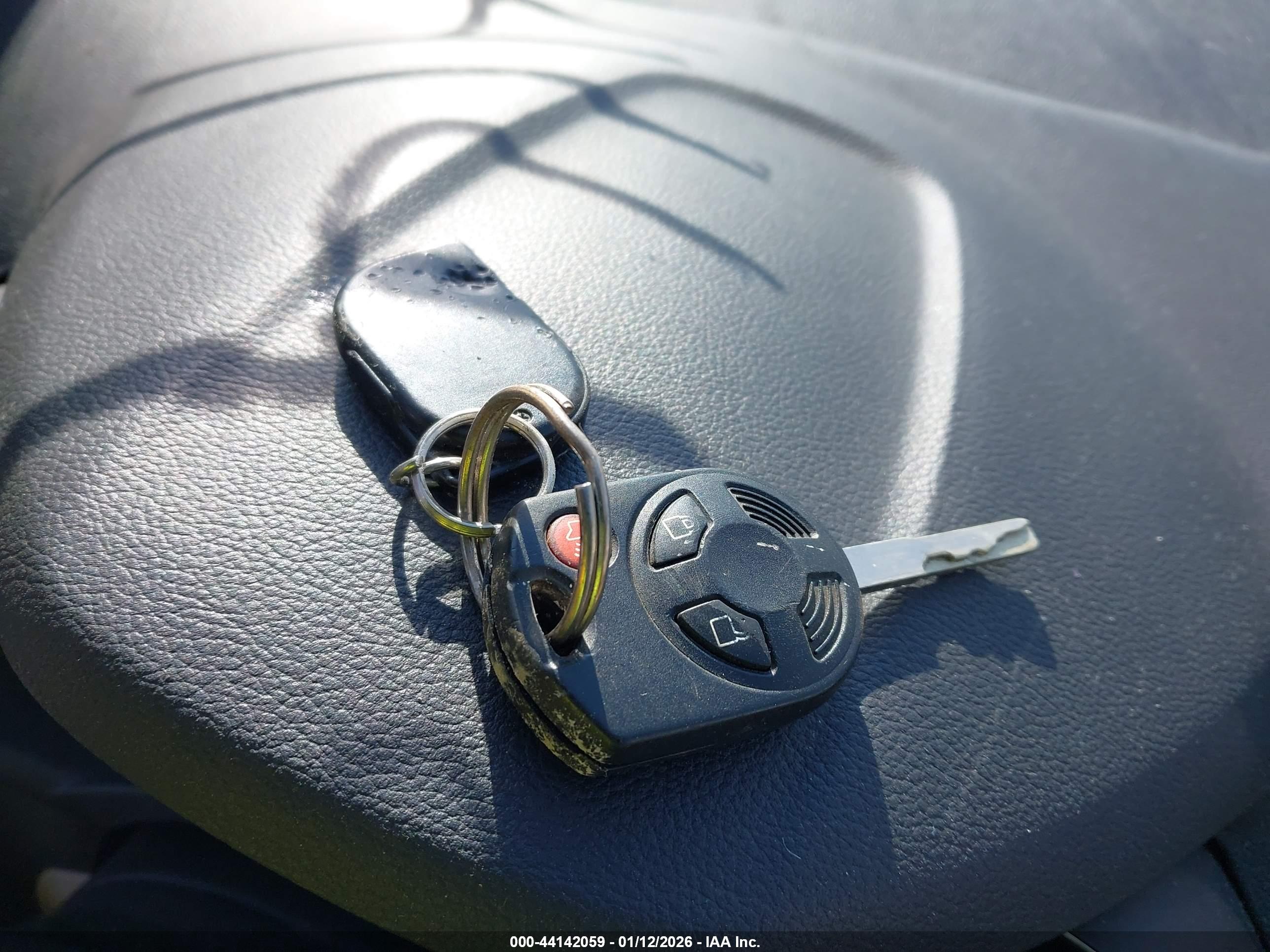 FORD ESCAPE image 11