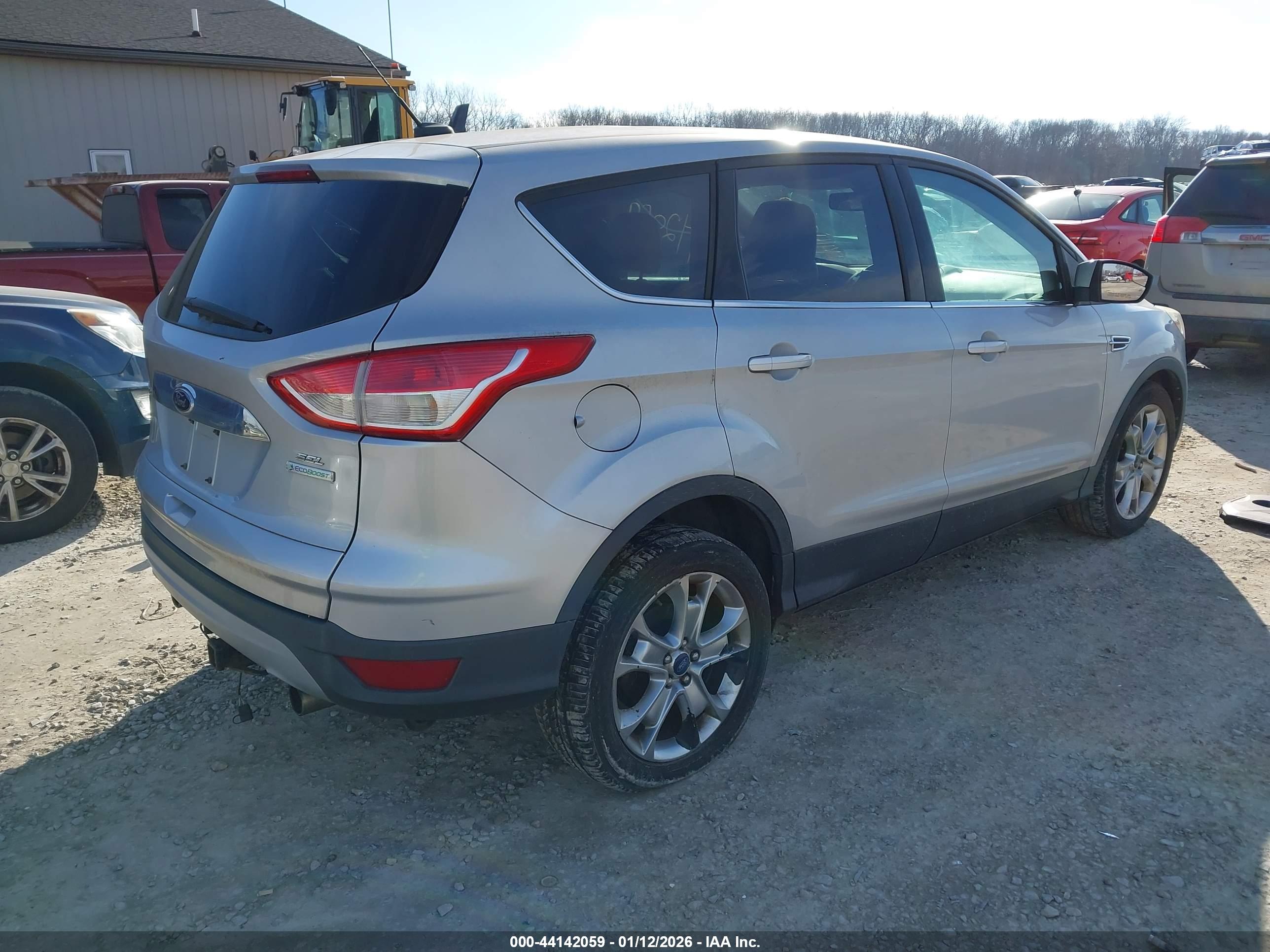 FORD ESCAPE image 4