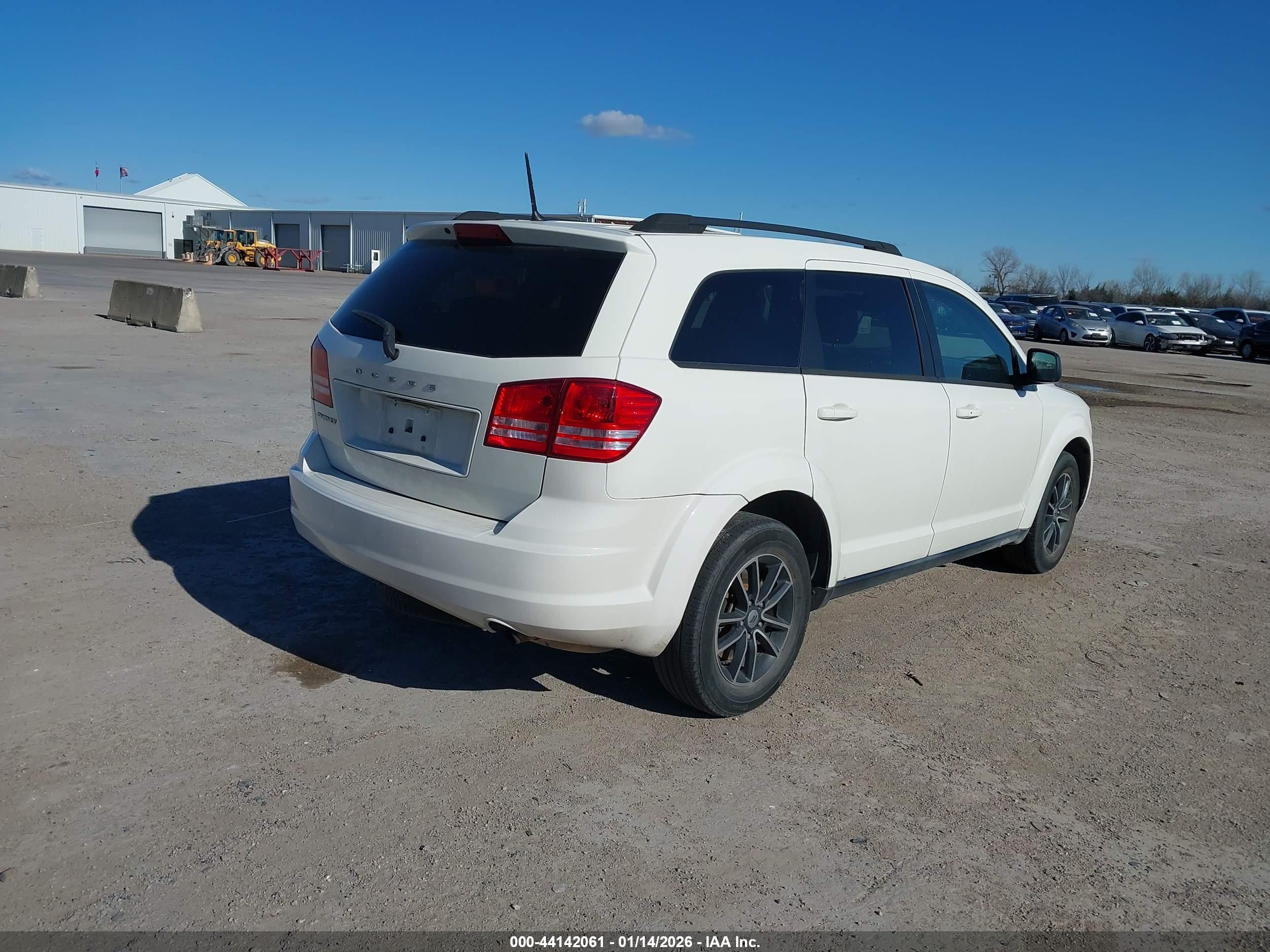 DODGE JOURNEY image 4