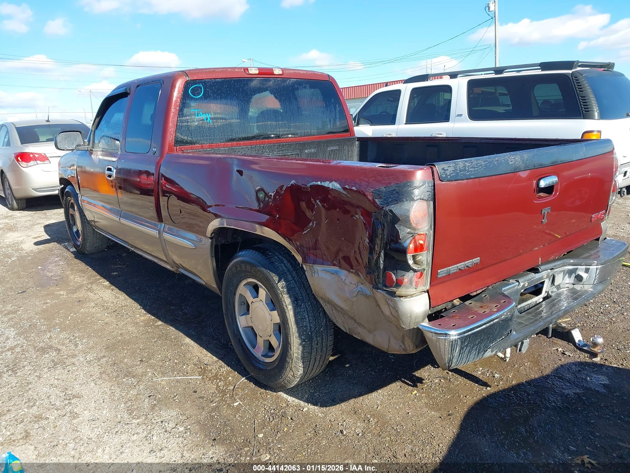 GMC SIERRA image 3