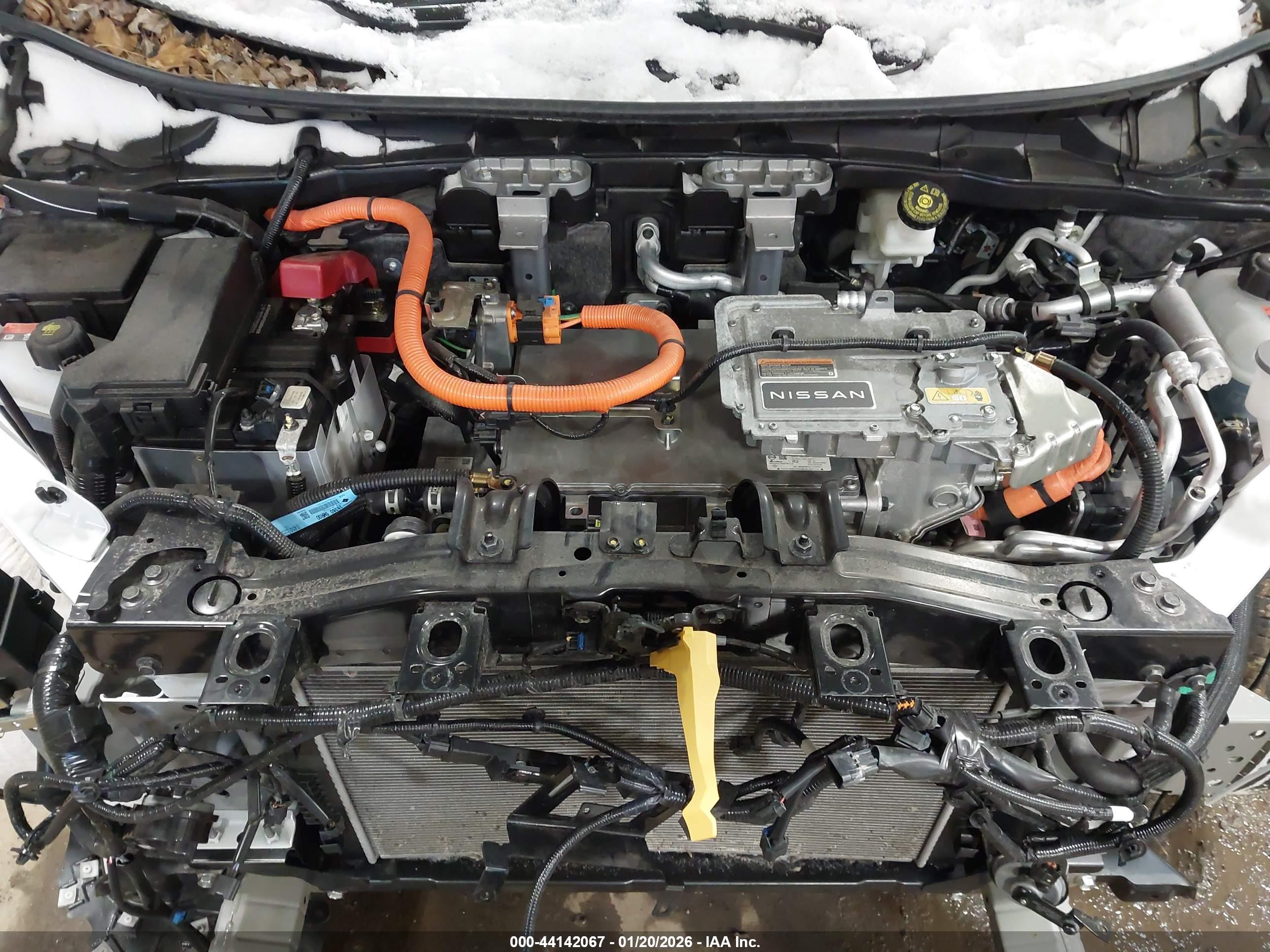 NISSAN ARIYA image 10