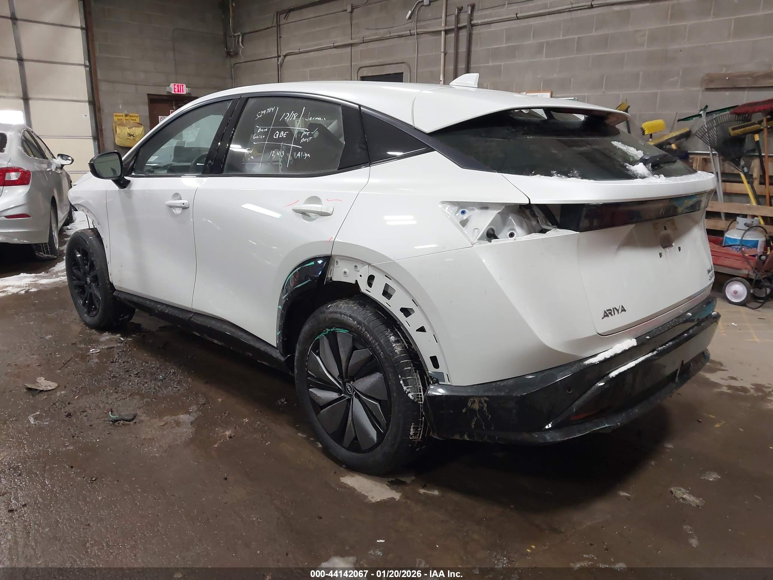 NISSAN ARIYA image 3
