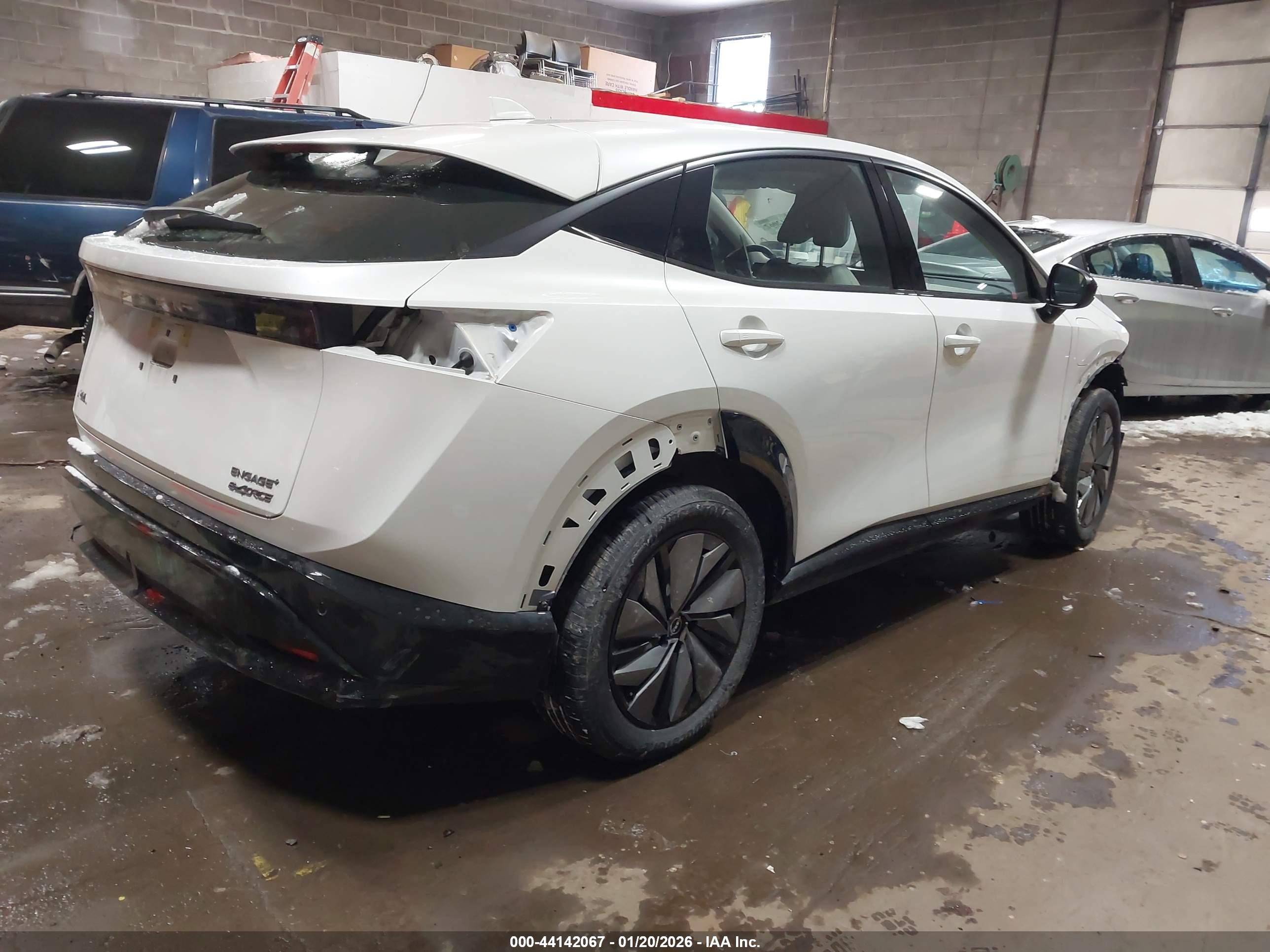 NISSAN ARIYA image 4