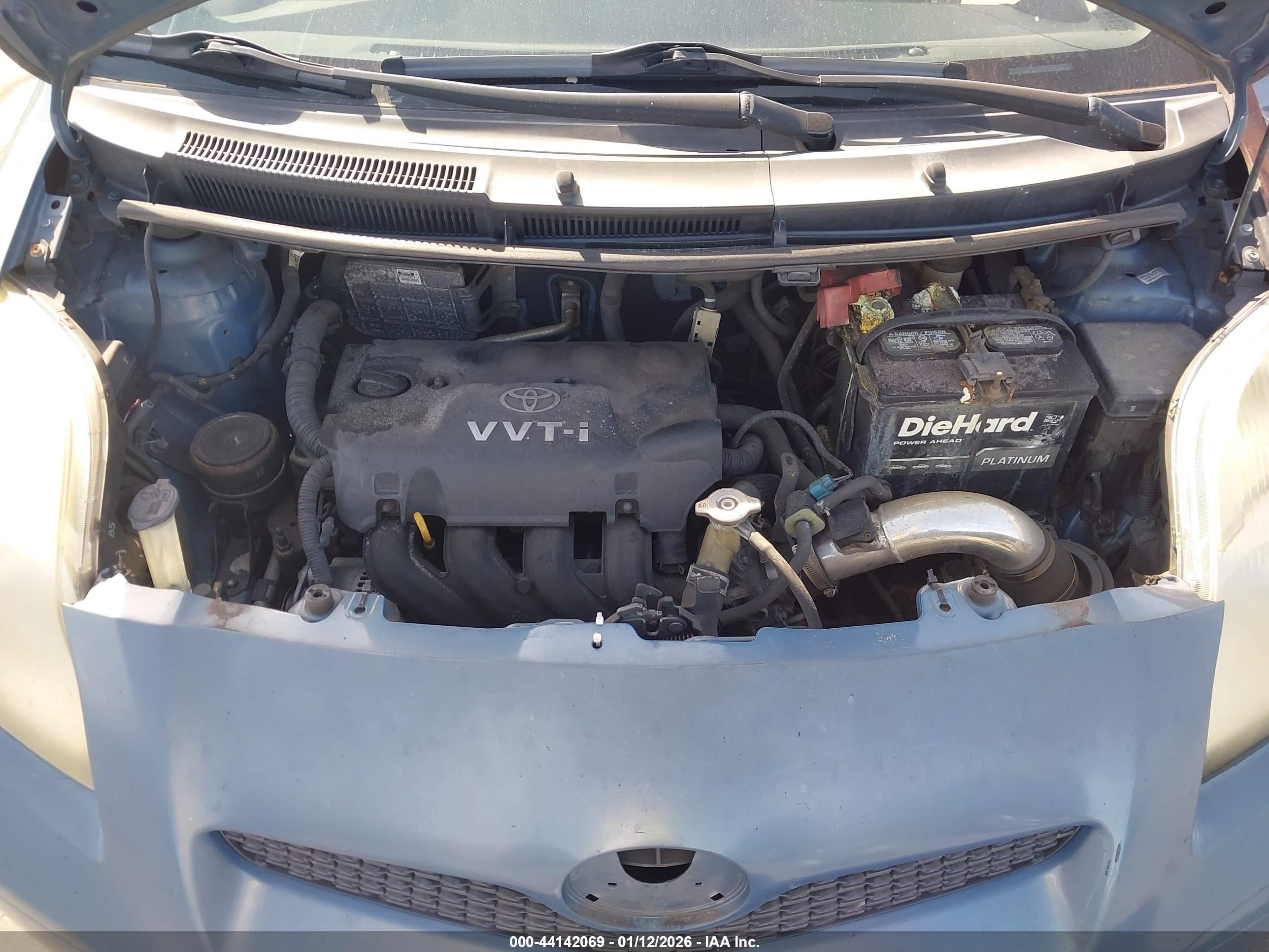 TOYOTA YARIS image 10