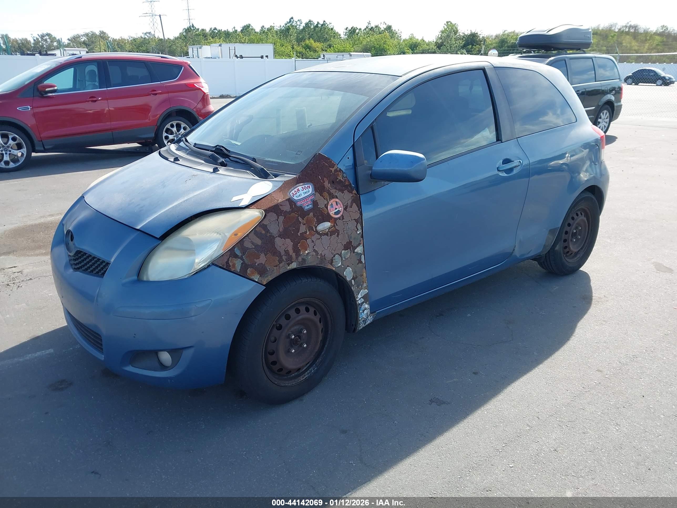 TOYOTA YARIS image 2