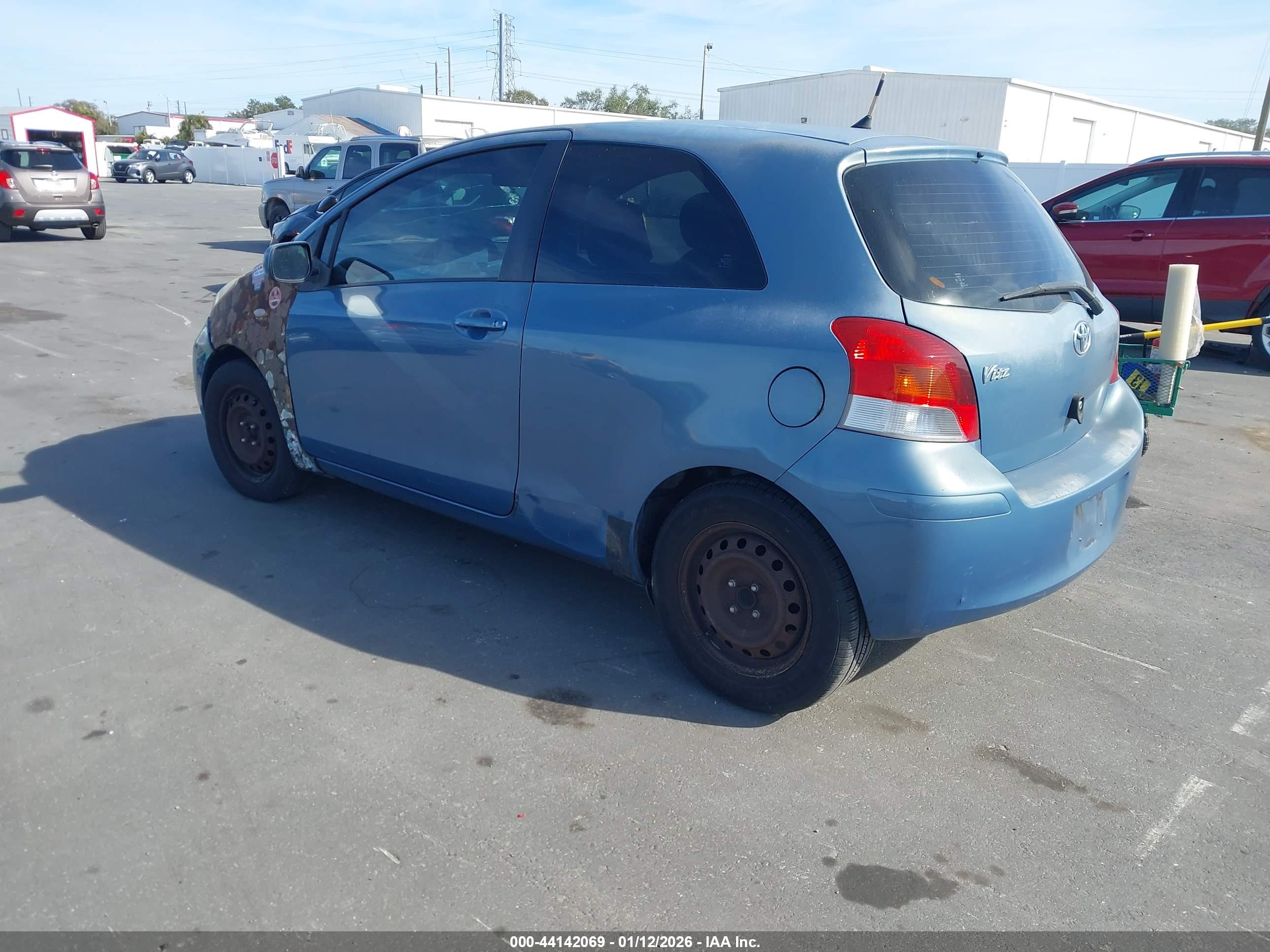 TOYOTA YARIS image 3