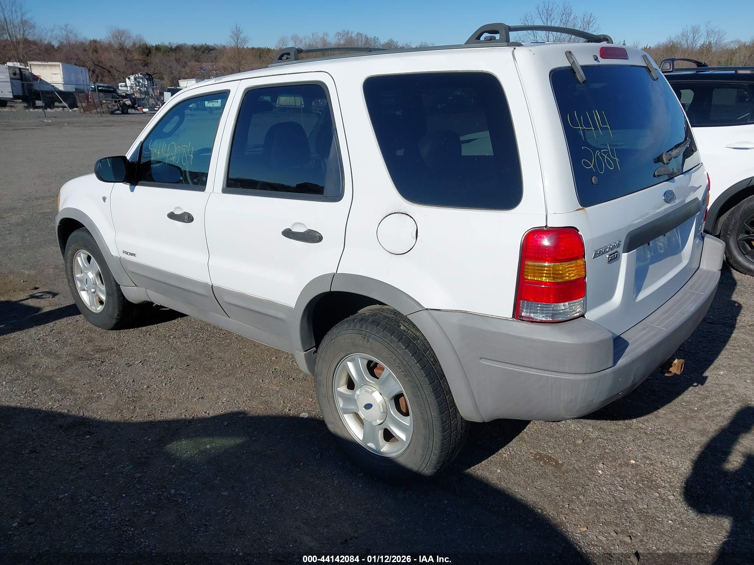 FORD ESCAPE image 3