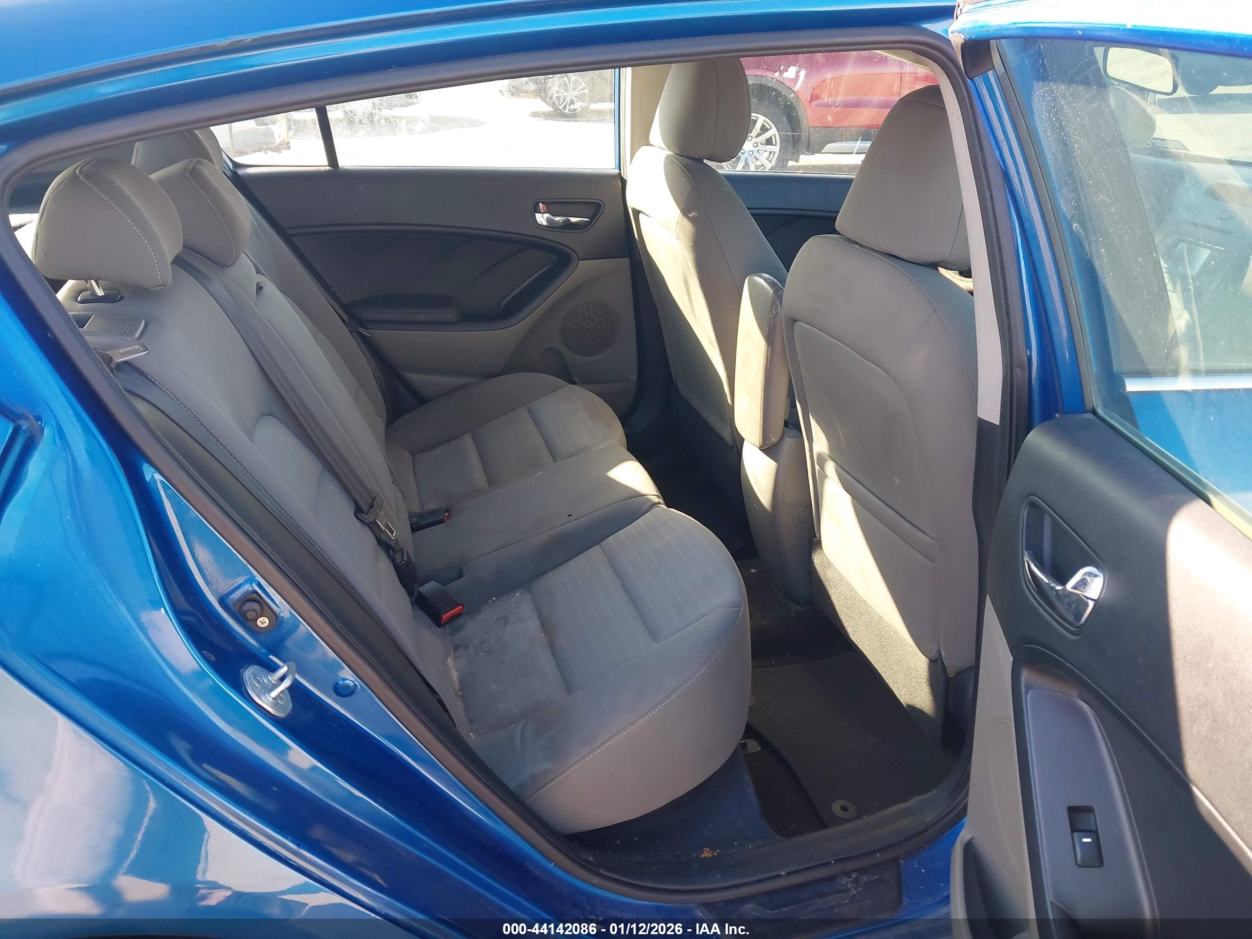 KIA FORTE image 8