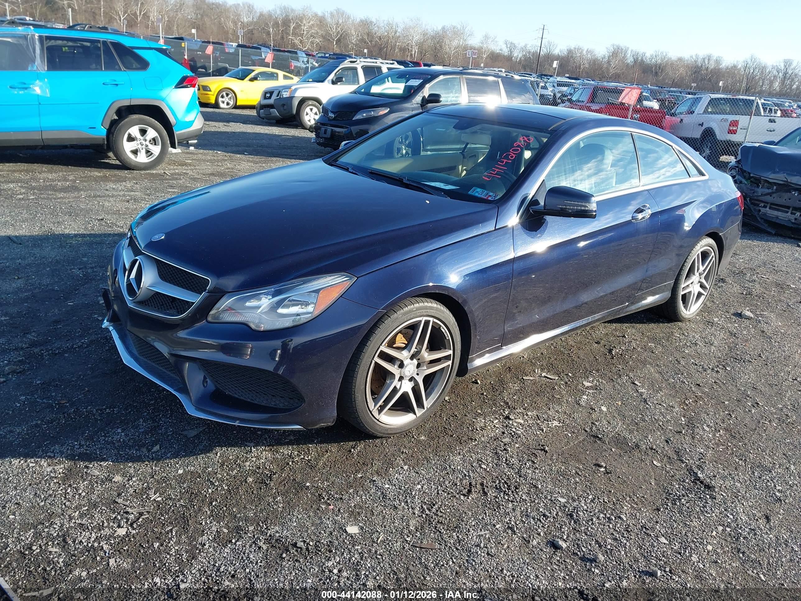 MERCEDES-BENZ E image 2
