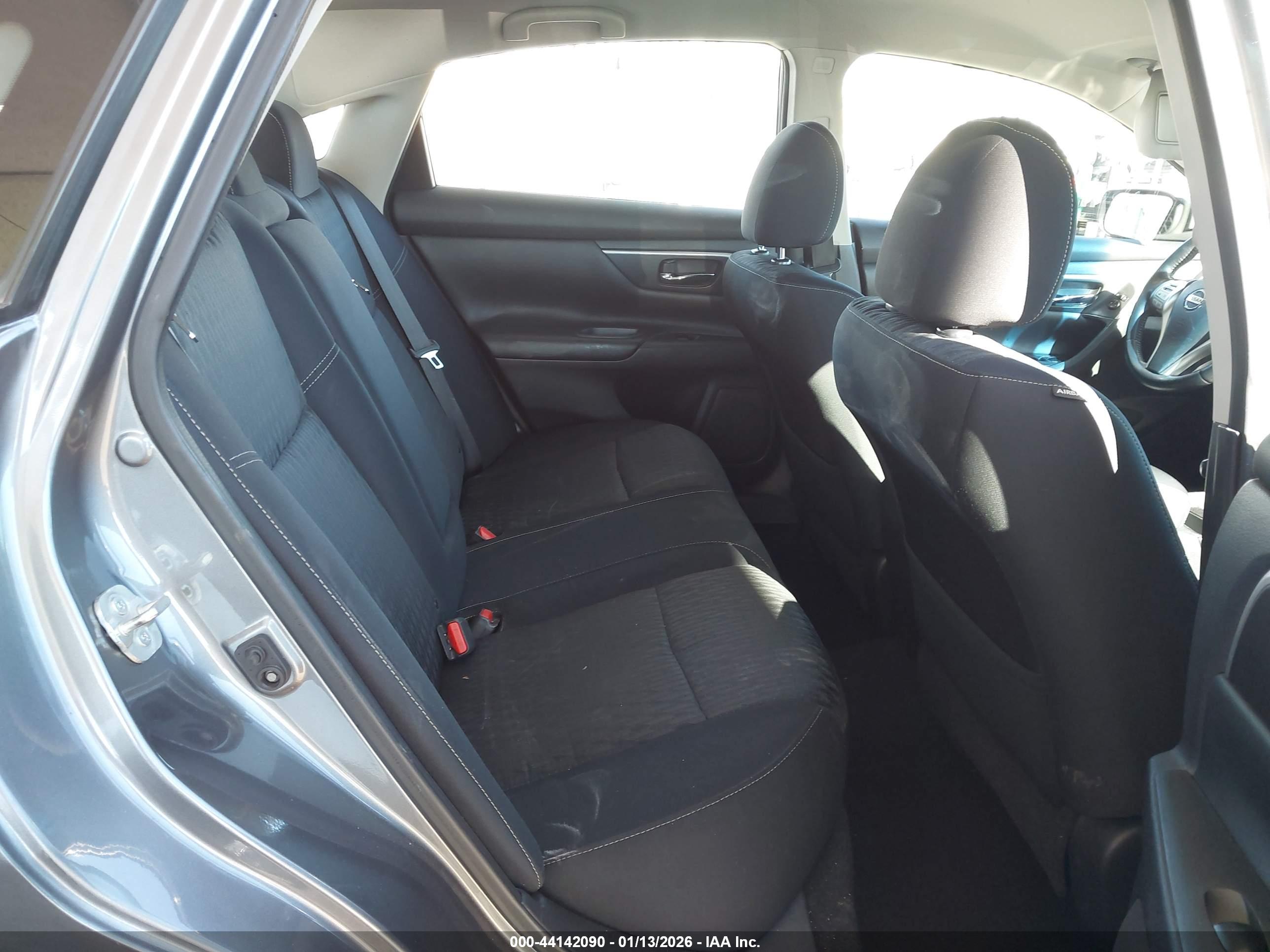 NISSAN ALTIMA image 8