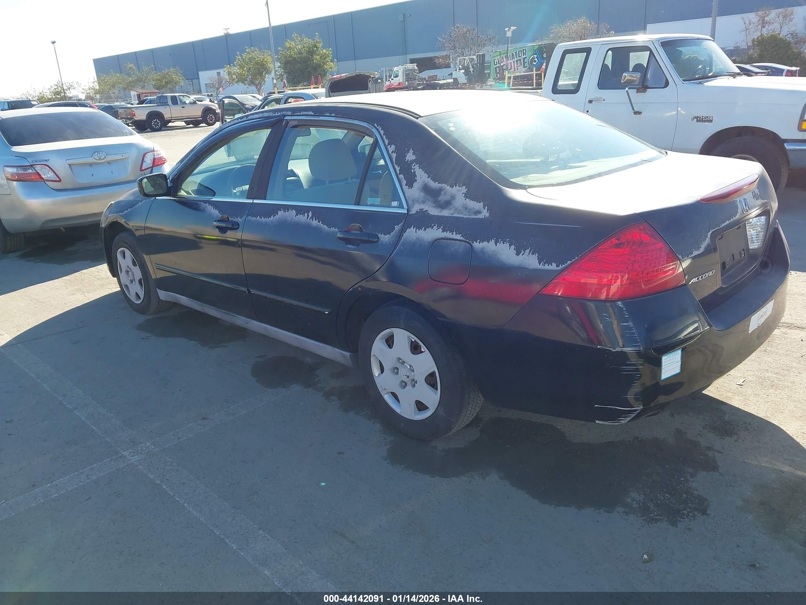 HONDA ACCORD image 3