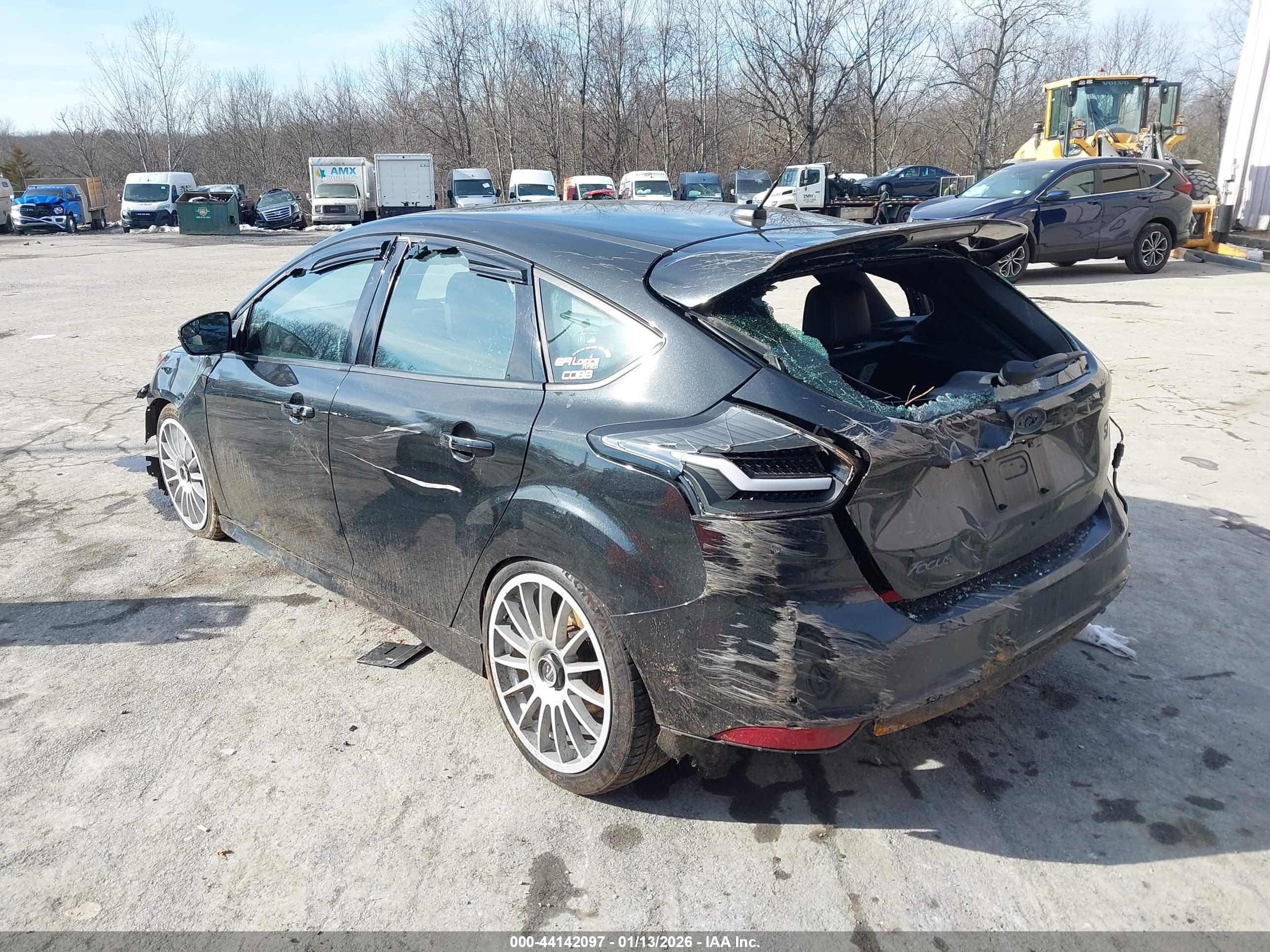 FORD FOCUS image 3