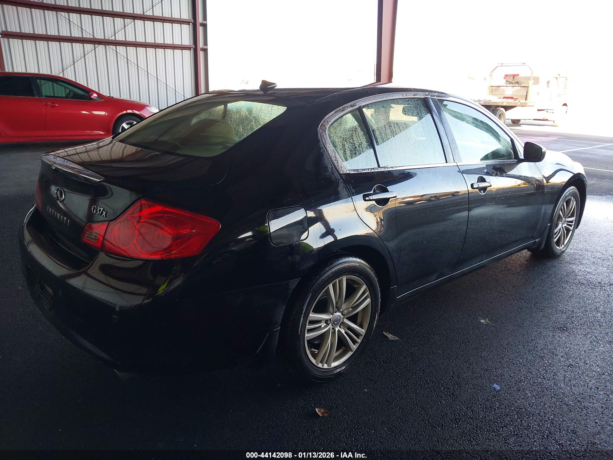 INFINITI G37X image 4