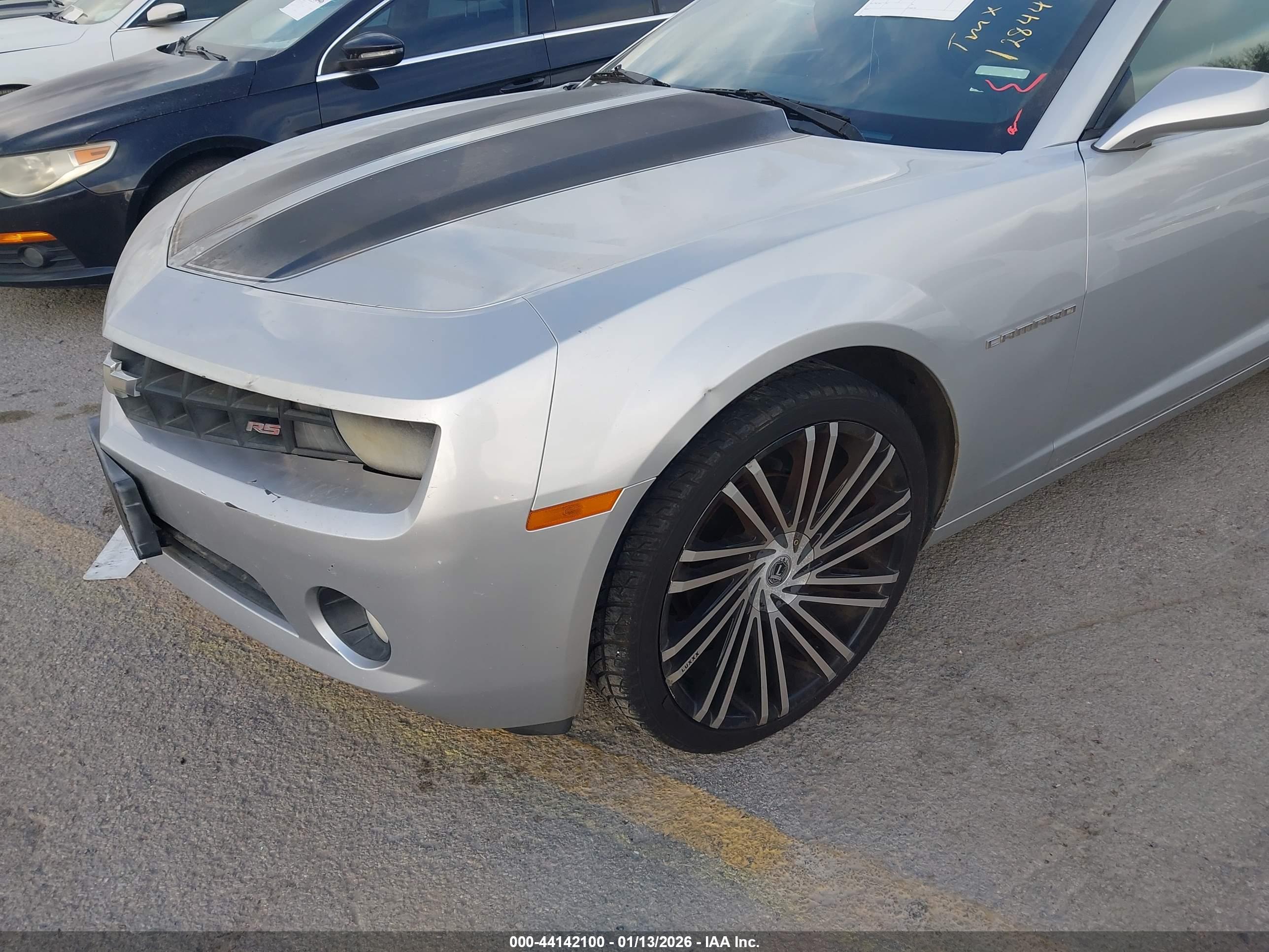 CHEVROLET CAMARO image 6