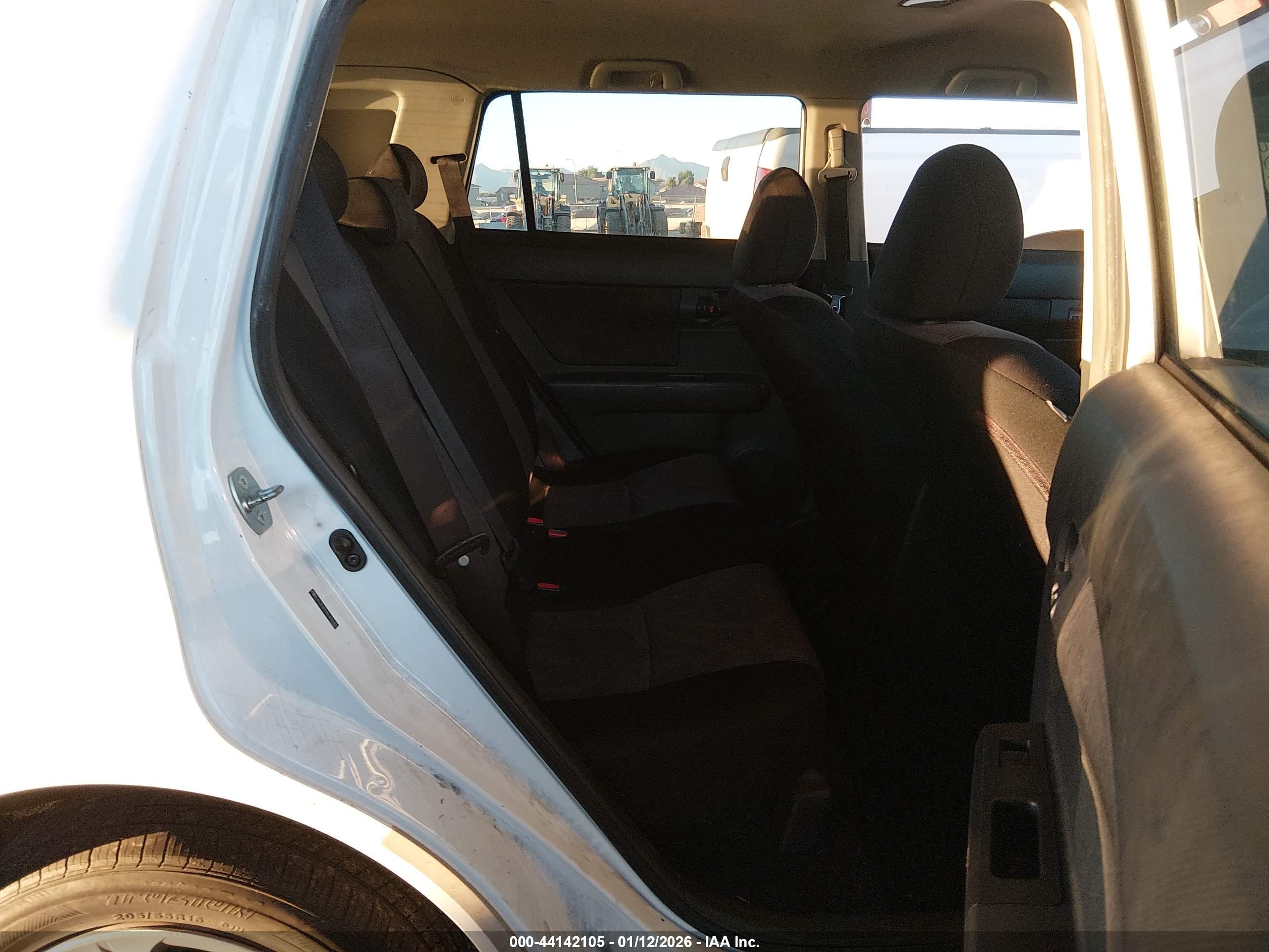 SCION XB image 8