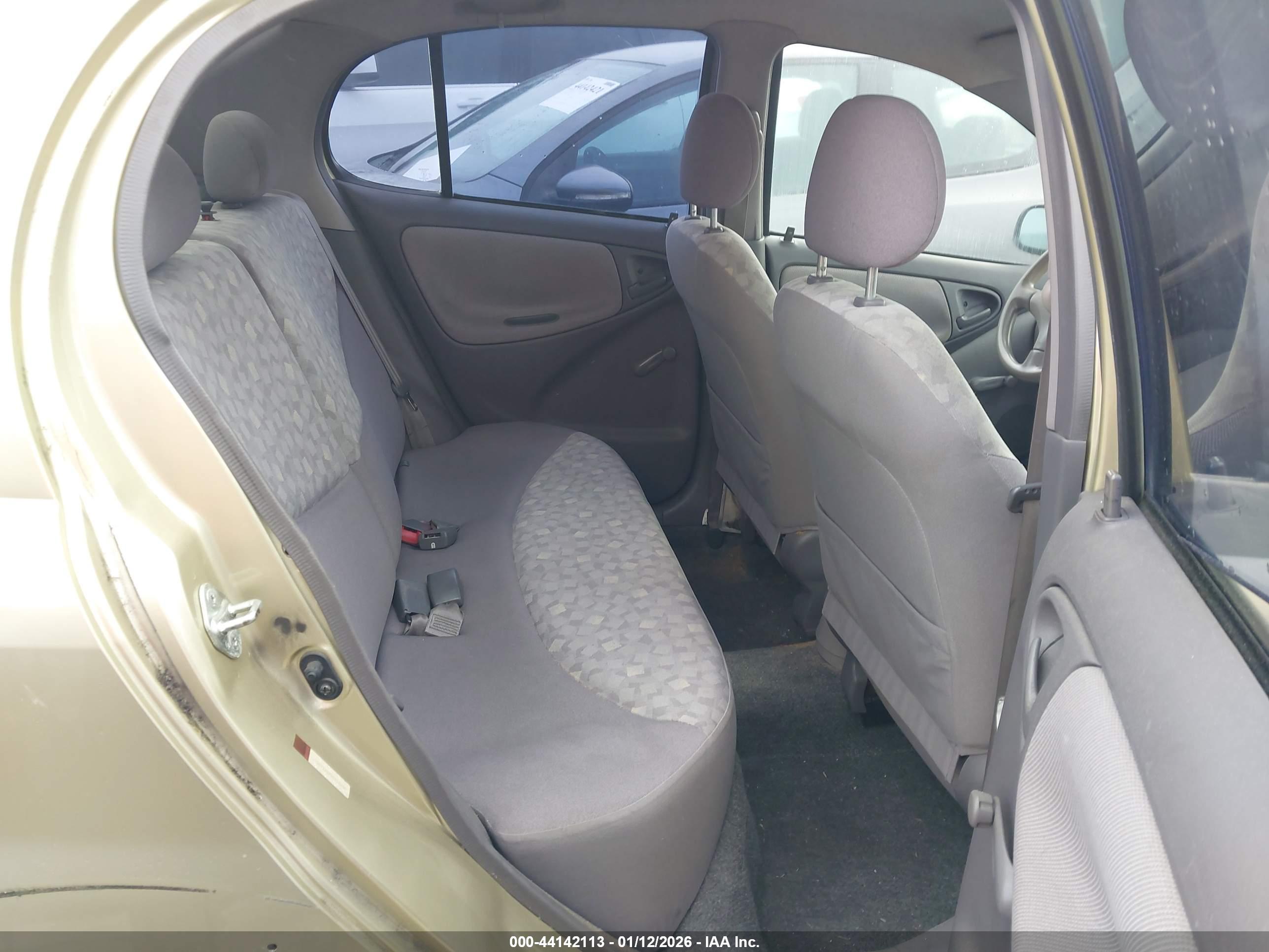 TOYOTA ECHO image 8