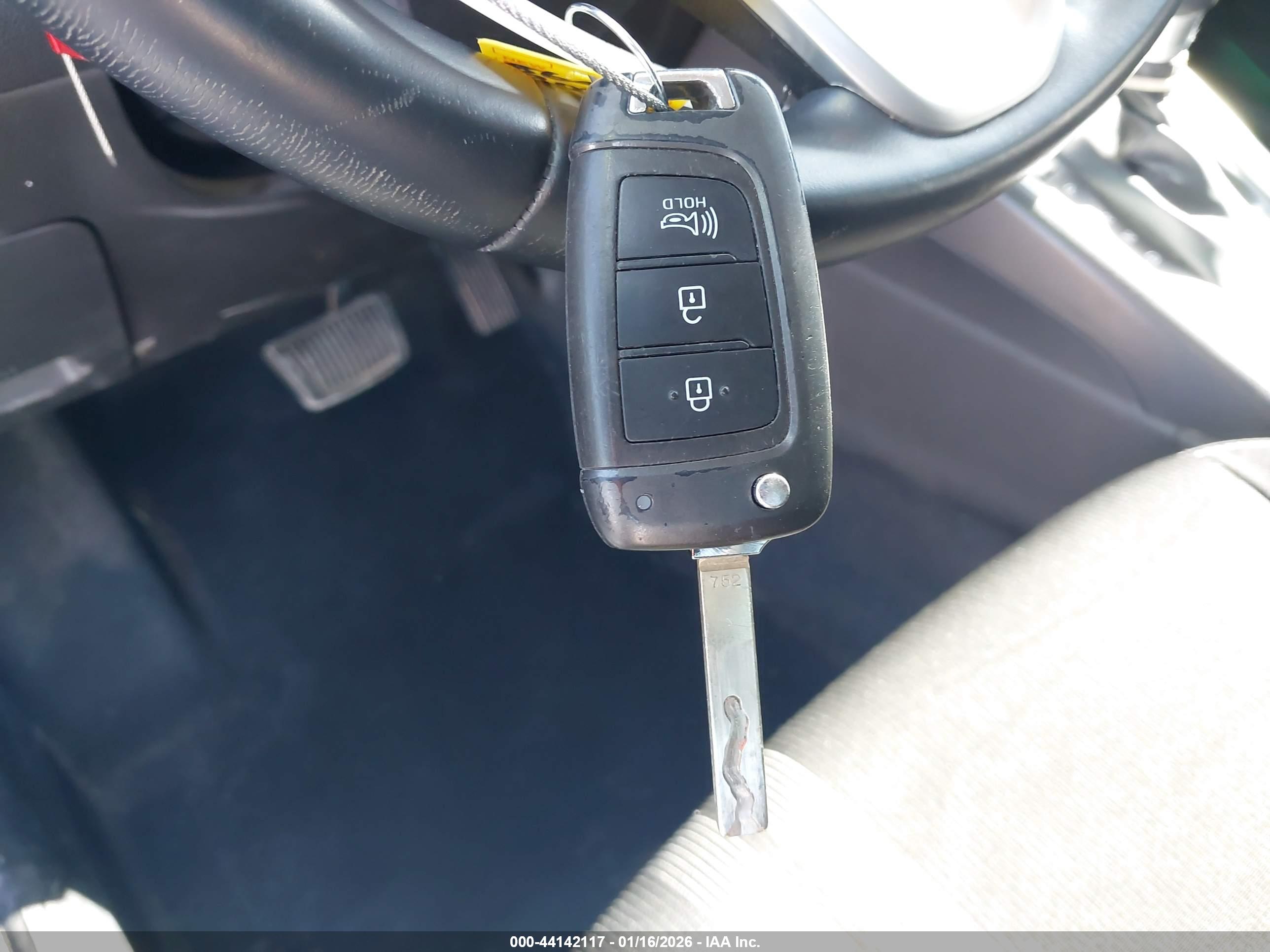 HYUNDAI VENUE image 11